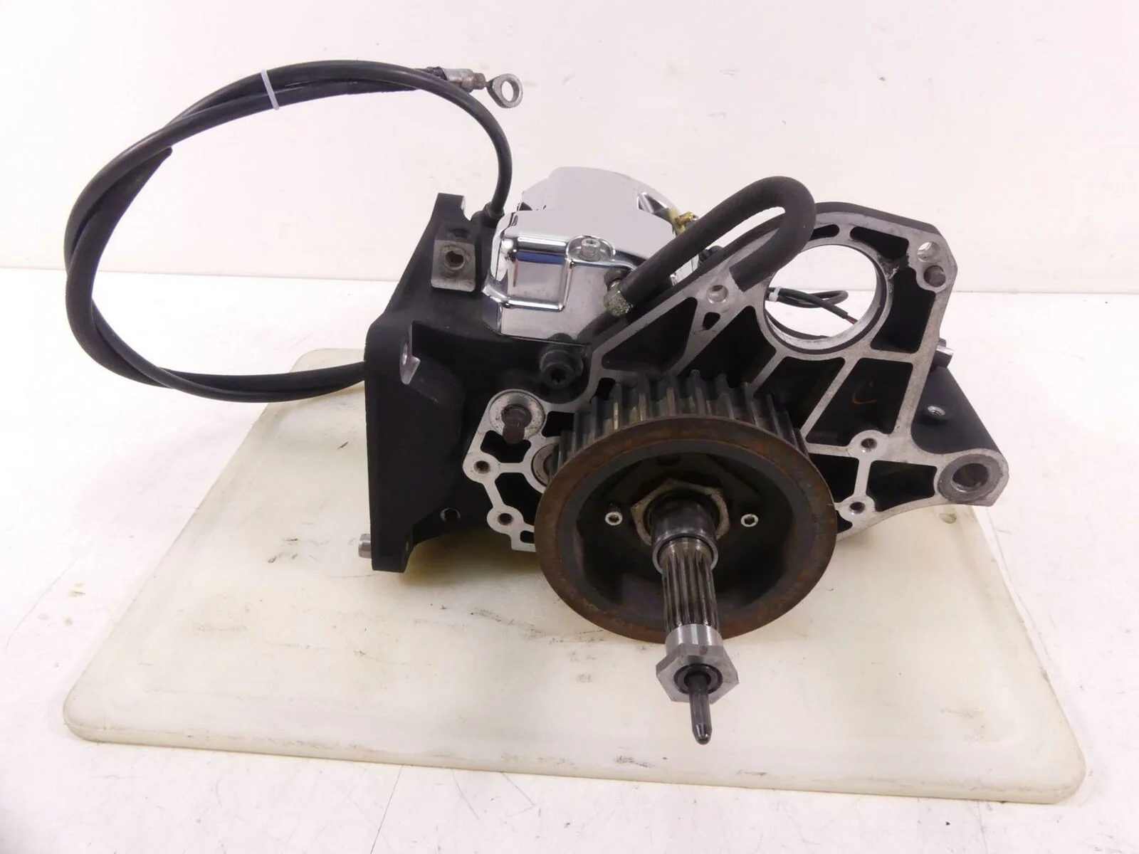 2004 Harley Softail FXSTSI Springer Transmission 5 Speed 15K Gear Box 33053-04 - Image 2