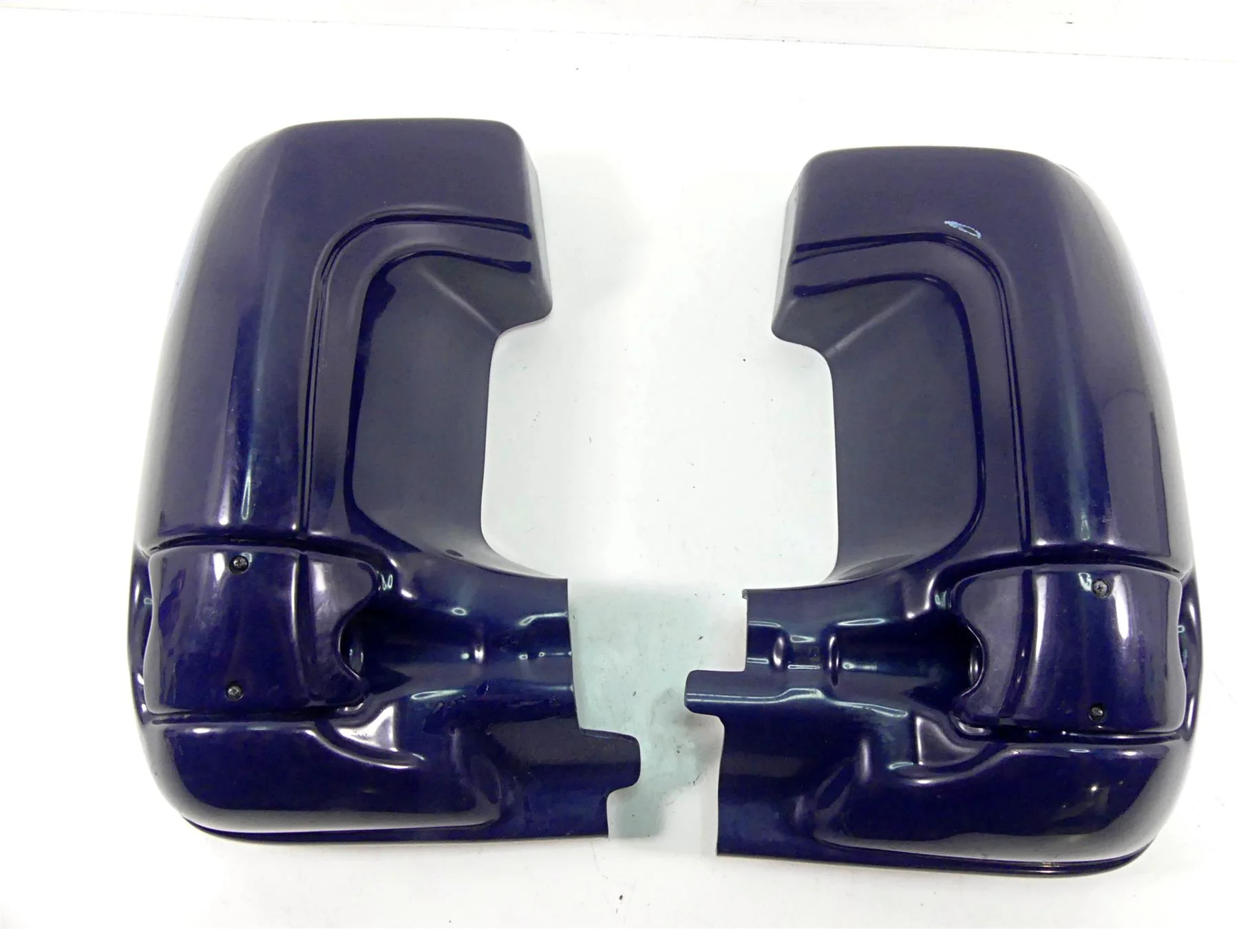 2004 Harley Touring FLHTCUI Electra Glide Lower Leg Fairing Cover Set 58836-04B