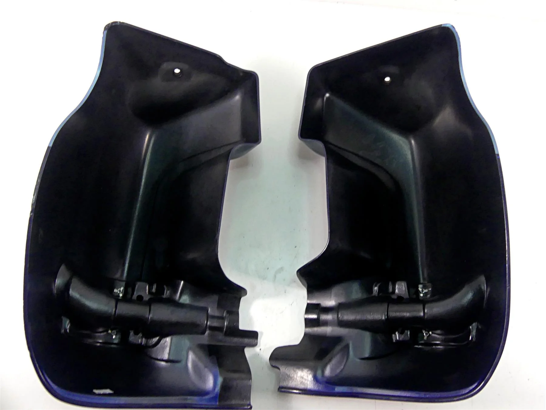 2004 Harley Touring FLHTCUI Electra Glide Lower Leg Fairing Cover Set 58836-04B - Image 10