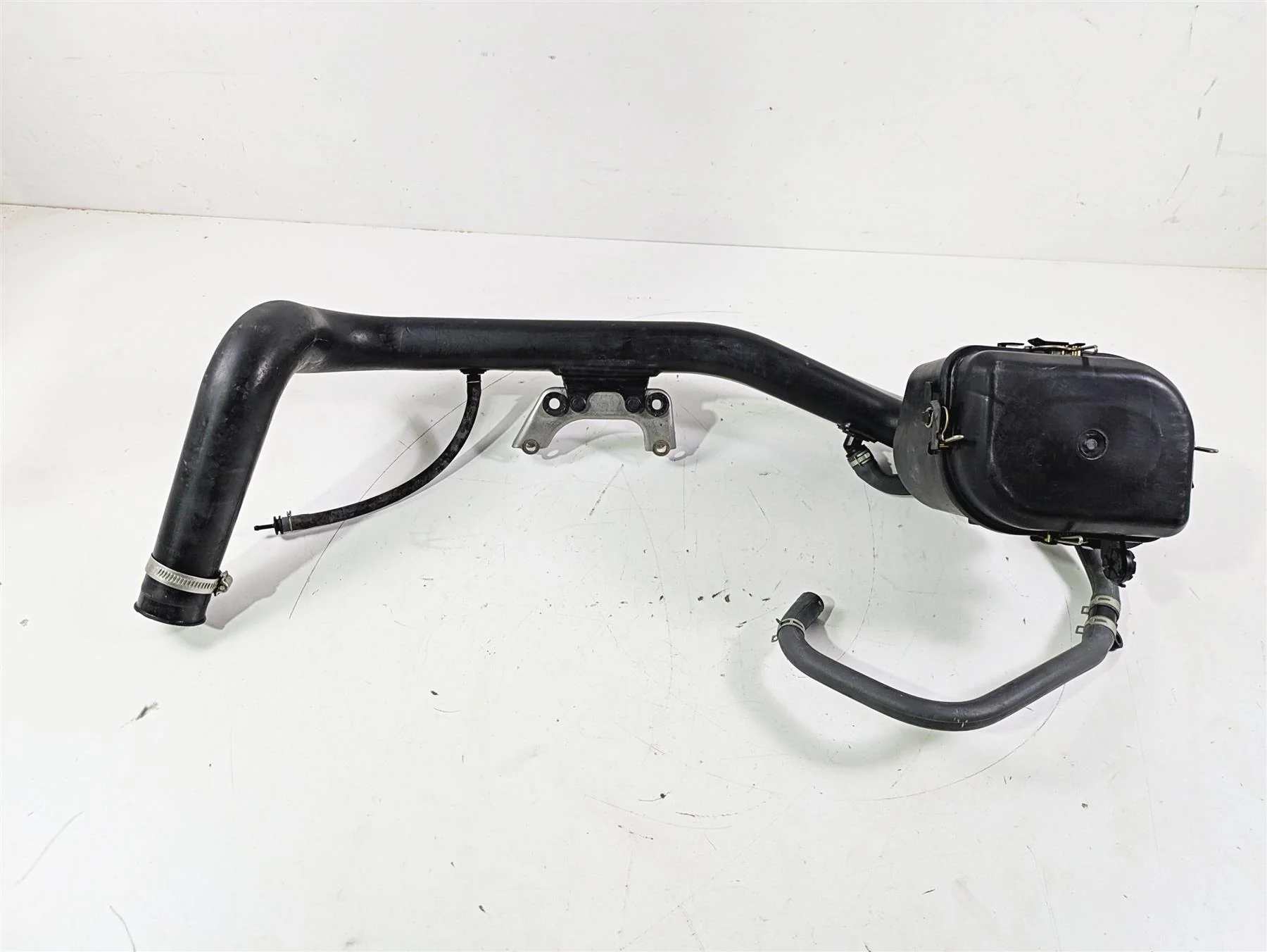 2004 Honda Aquatrax R-12X Air Cleaner Breather Filter 17215-HW3-670 17220-HW3-67 - Image 7