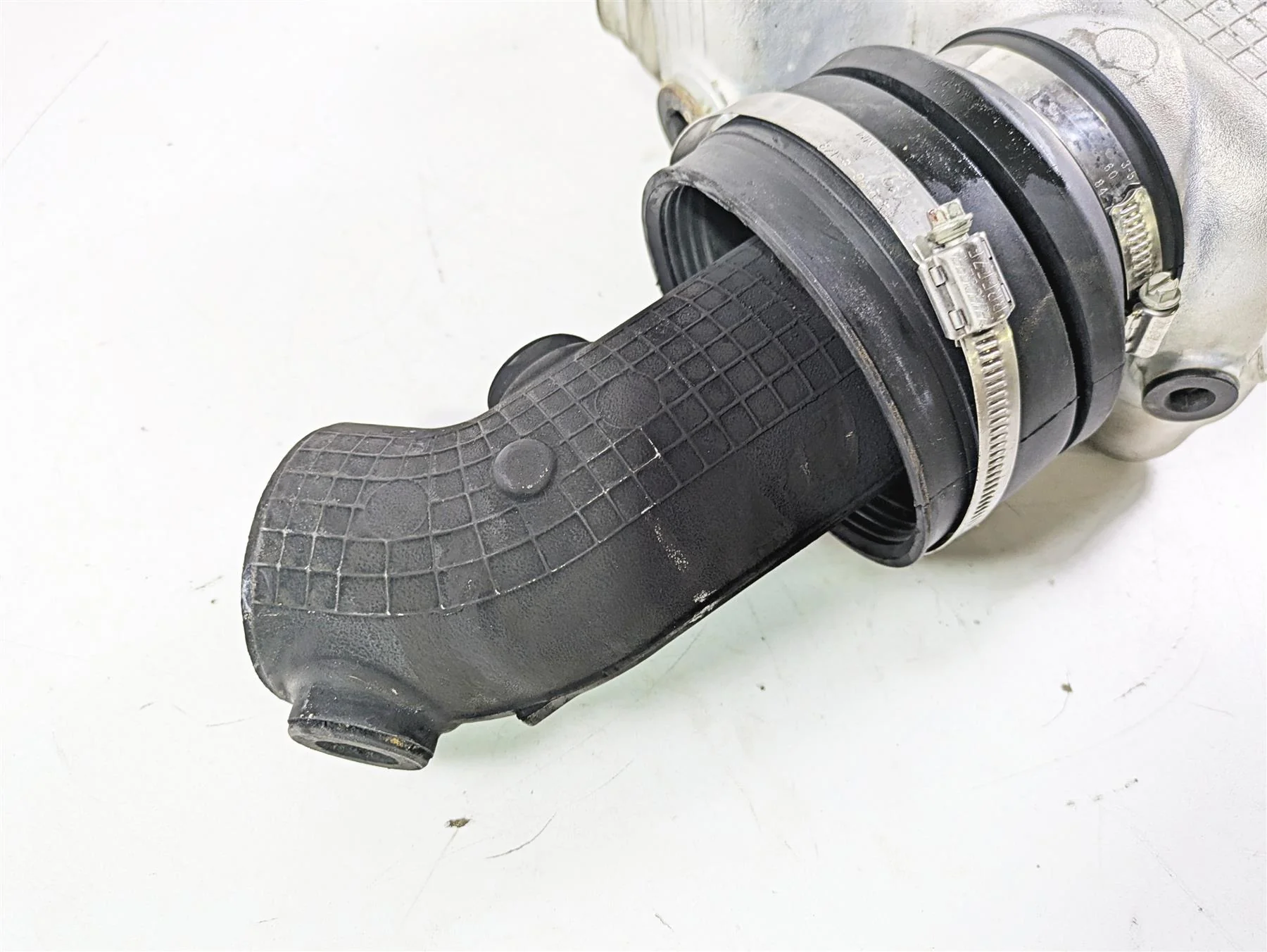 2004 Honda Aquatrax R-12X Exhaust Manifold Chamber 18310-HW3-671 - Image 11