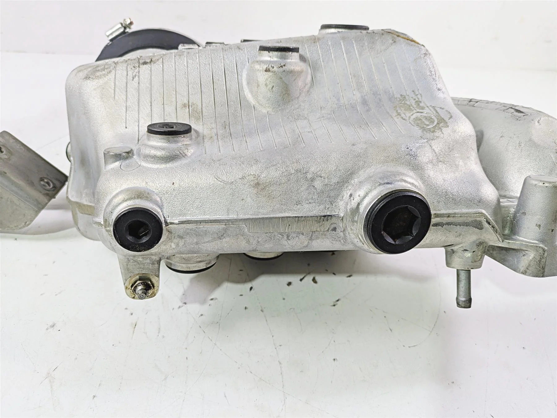 2004 Honda Aquatrax R-12X Exhaust Manifold Chamber 18310-HW3-671 - Image 8