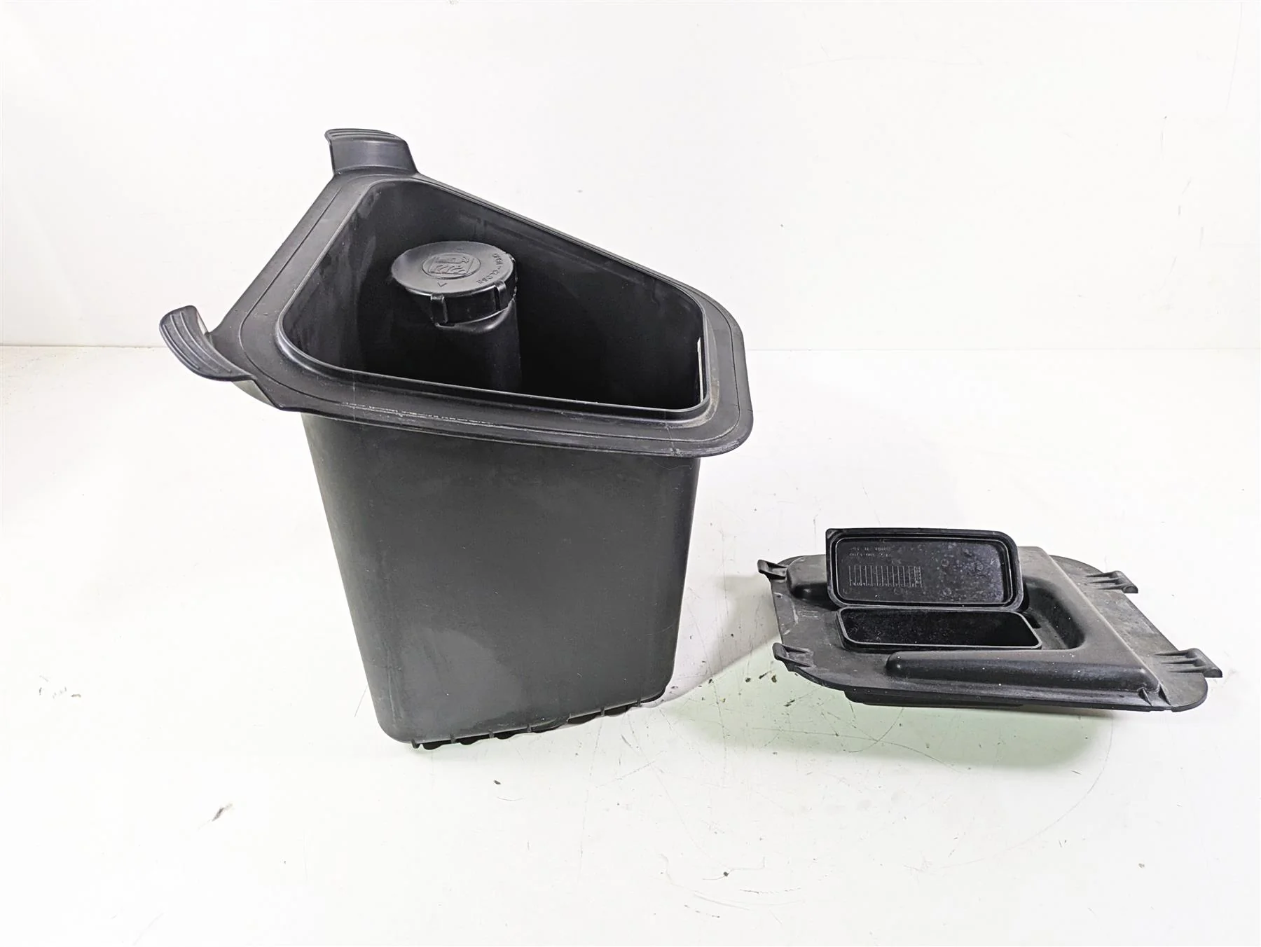 2004 Honda Aquatrax R-12X Front Storage Box Glove Compartment 81250-HW3-670 - Image 4