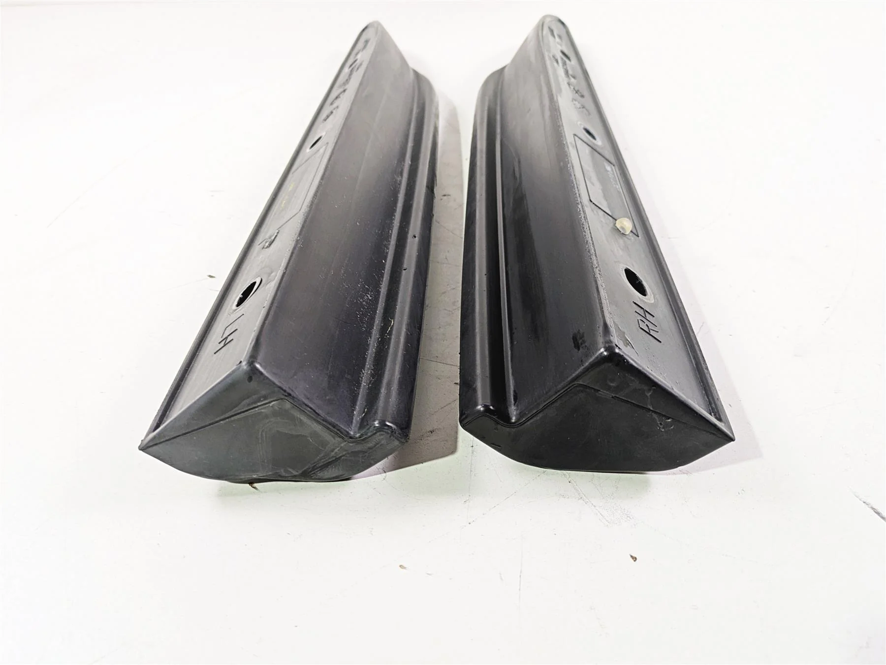 2004 Honda Aquatrax R-12X Left Right Sponson Stabilizer Set 74561-HW3-680 74551-HW3-680 - Image 12