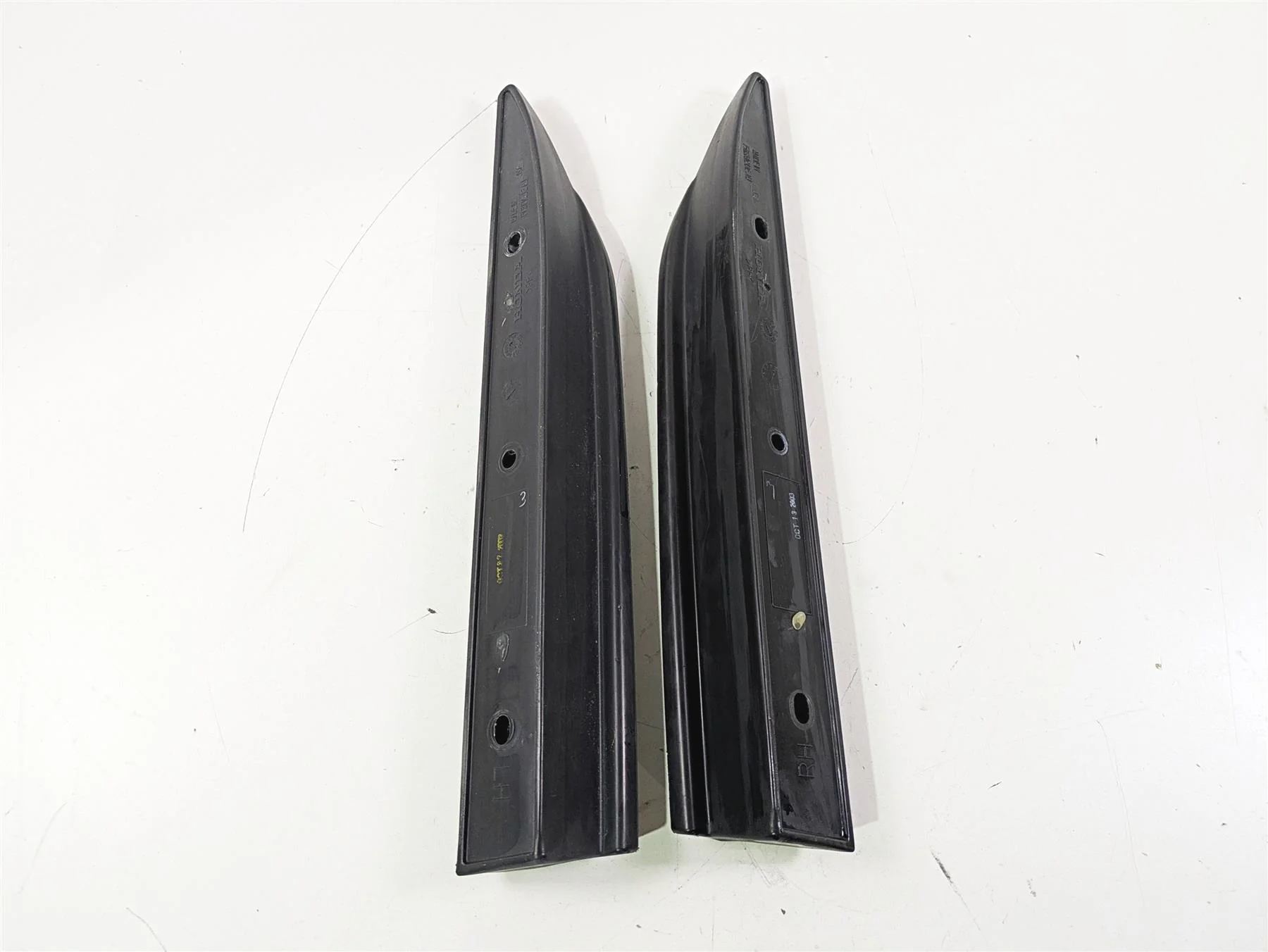 2004 Honda Aquatrax R-12X Left Right Sponson Stabilizer Set 74561-HW3-680 74551-HW3-680 - Image 9