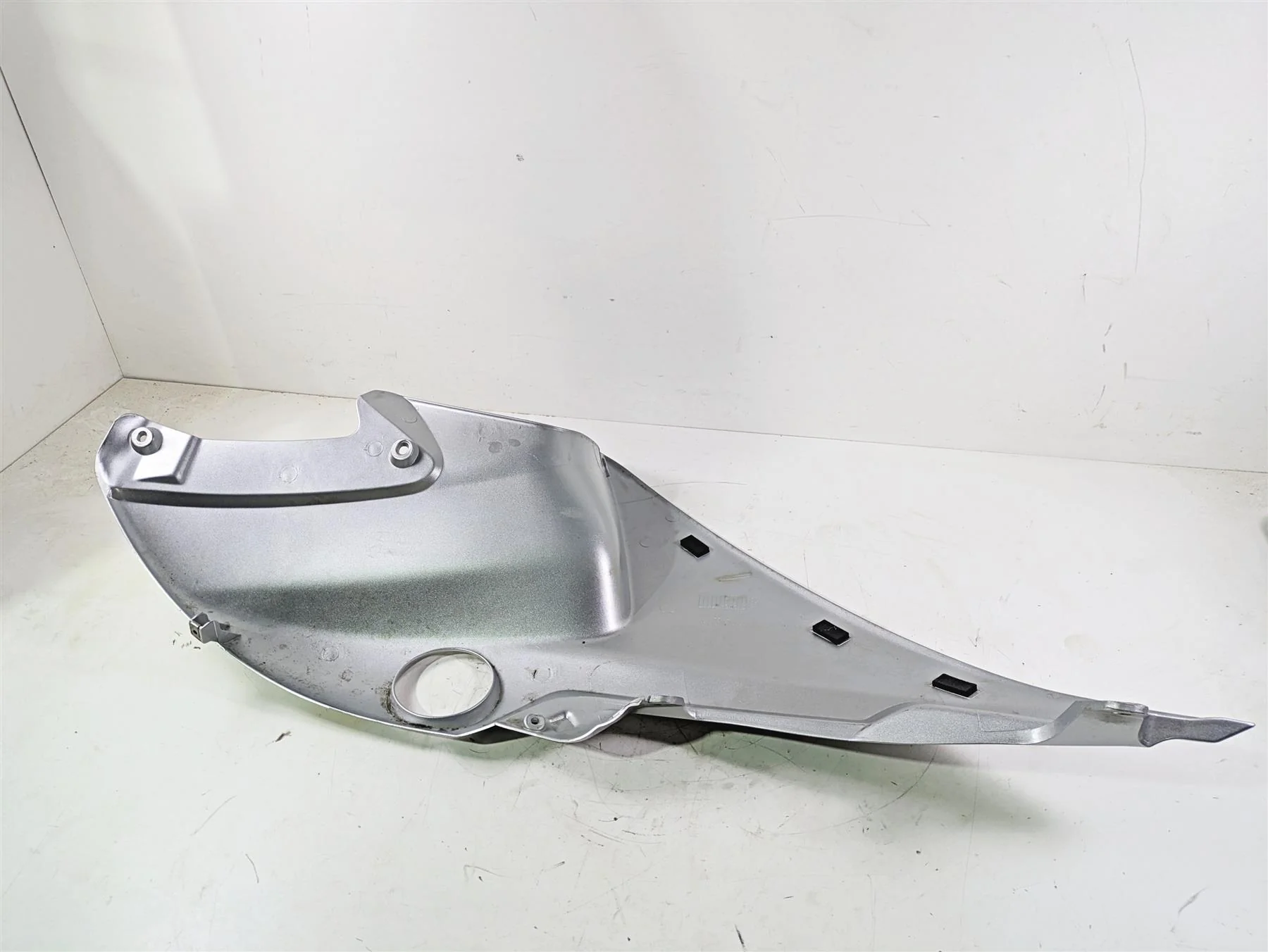 2004 Honda Aquatrax R-12X Right Main Side Cover Decal Fairing 83500-HW3-680 - Image 2