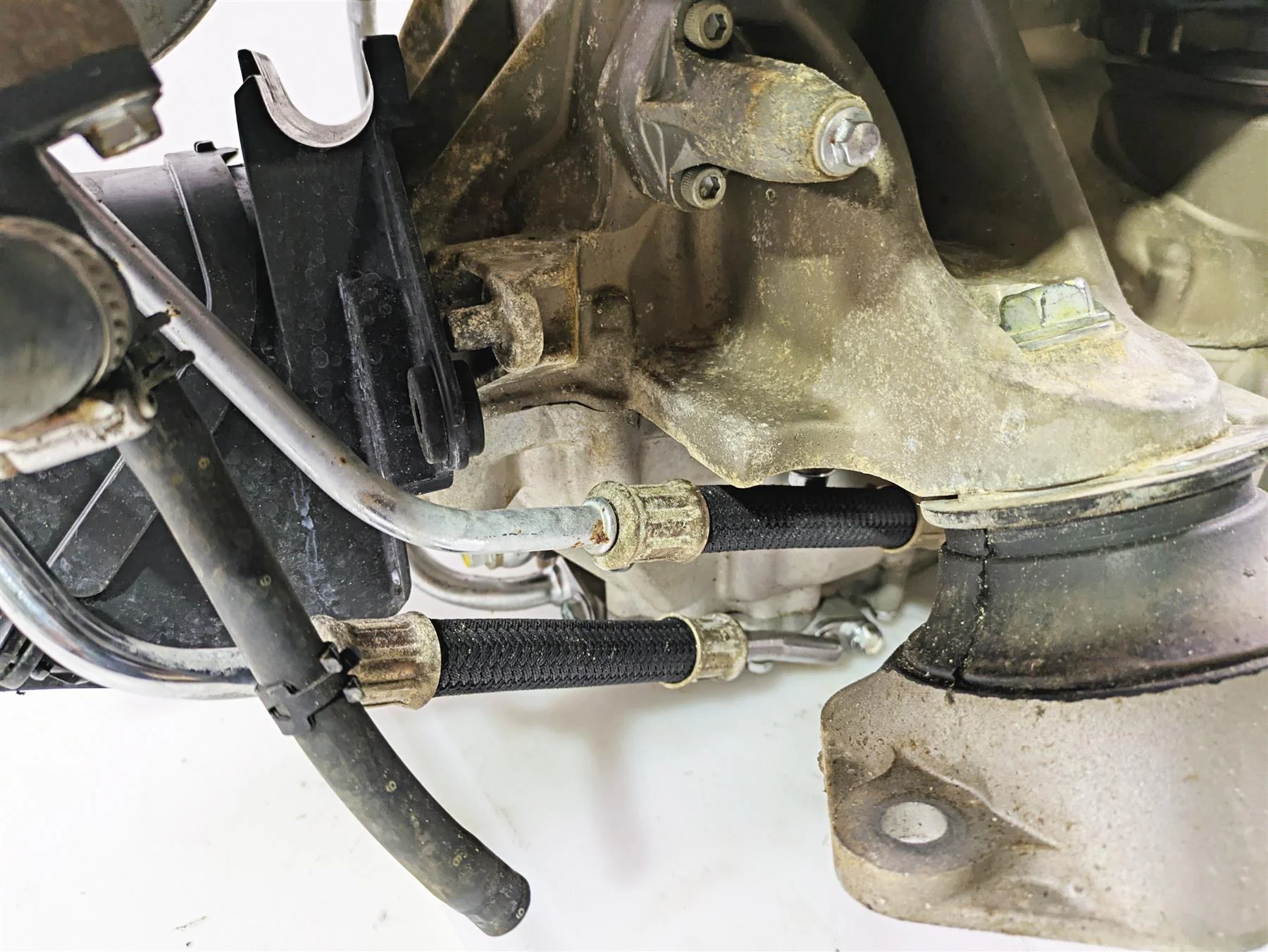 2004 Honda Aquatrax R-12X Running Engine Motor & Turbo - Video 11000-HW1-315 - Image 7