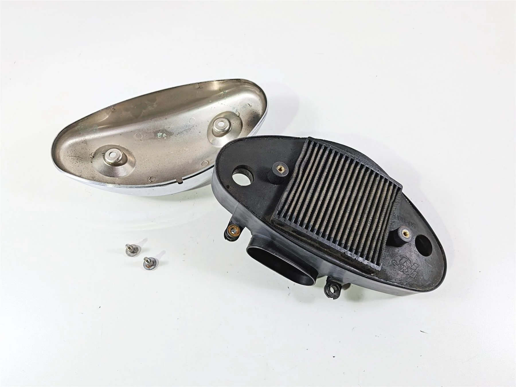 2004 Suzuki VL800 Intruder Volusia Air Cleaner & Cover Set 13700-41F01 - Image 10