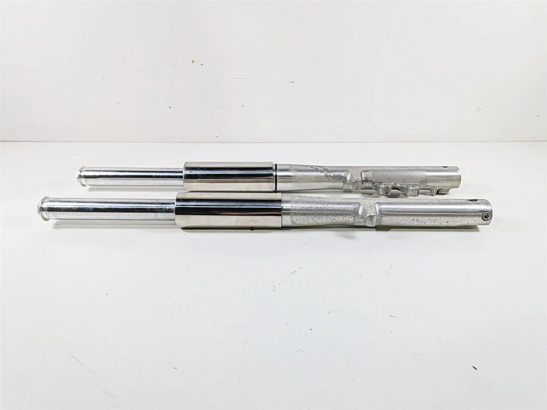 2004 Suzuki VL800 Intruder Volusia Front Fork Leg Set 51103-41F20 - Image 2