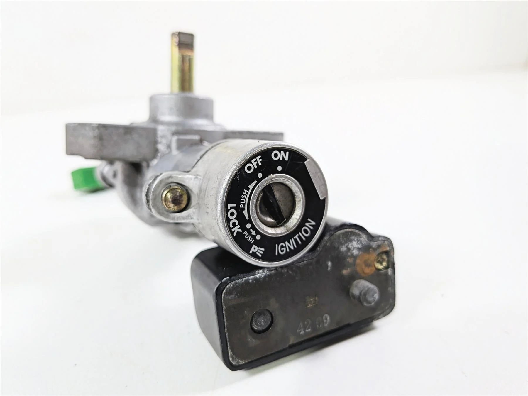 2004 Suzuki VL800 Intruder Volusia Ignition Switch Key Lock Set 37000-41820 - Image 7