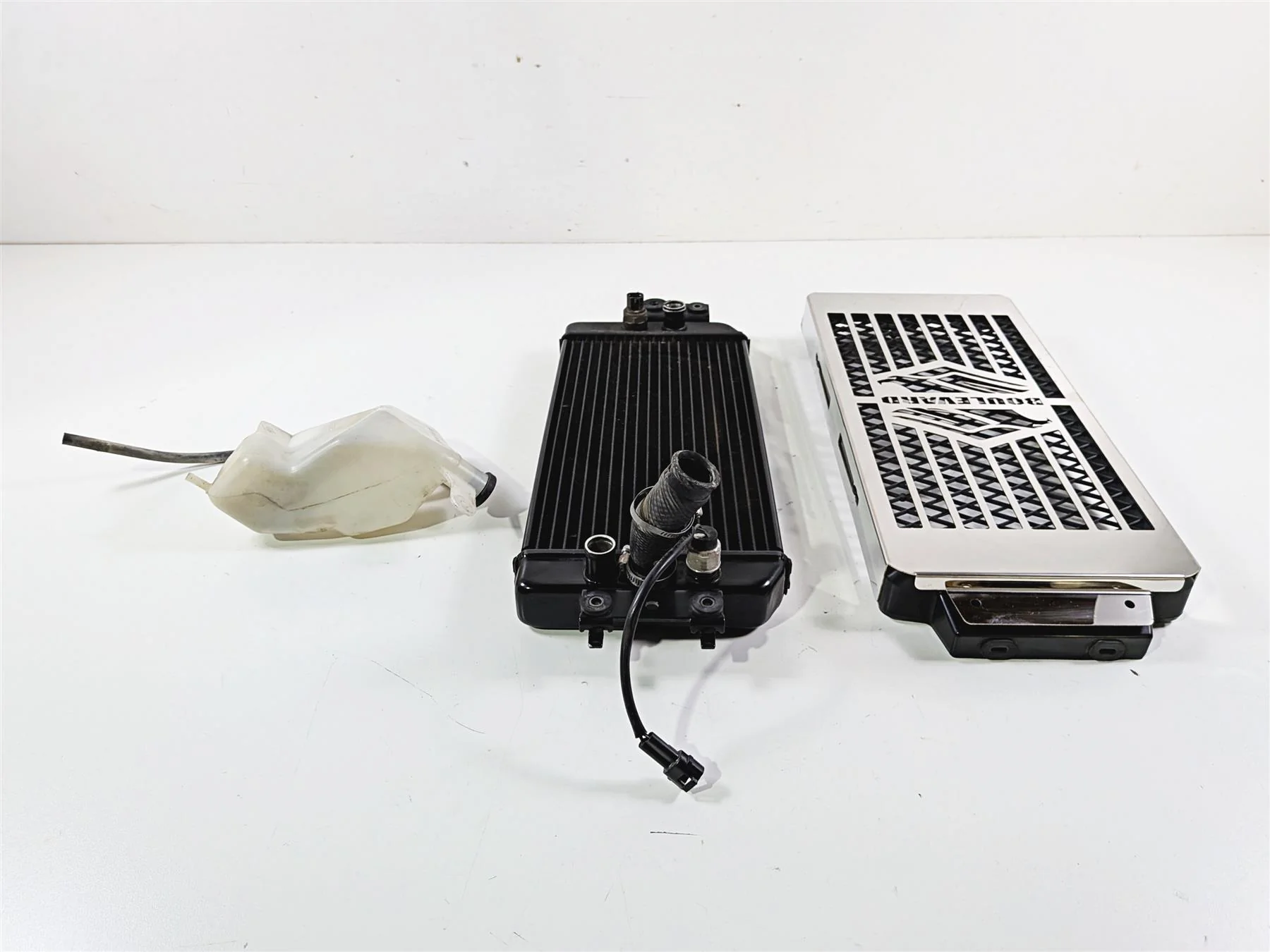 2004 Suzuki VL800 Intruder Volusia Radiator Reservoir Hoses Set 17710-41F00 - Image 5