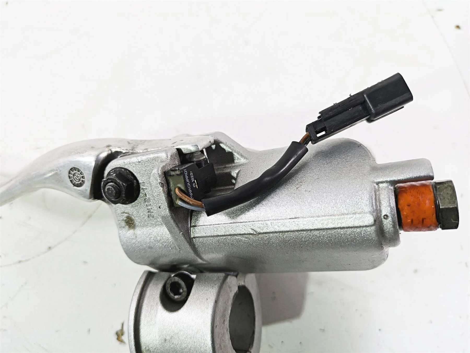 2004 Victory Kingpin Brembo Front Brake Master Cylinder 2010217 - Image 11