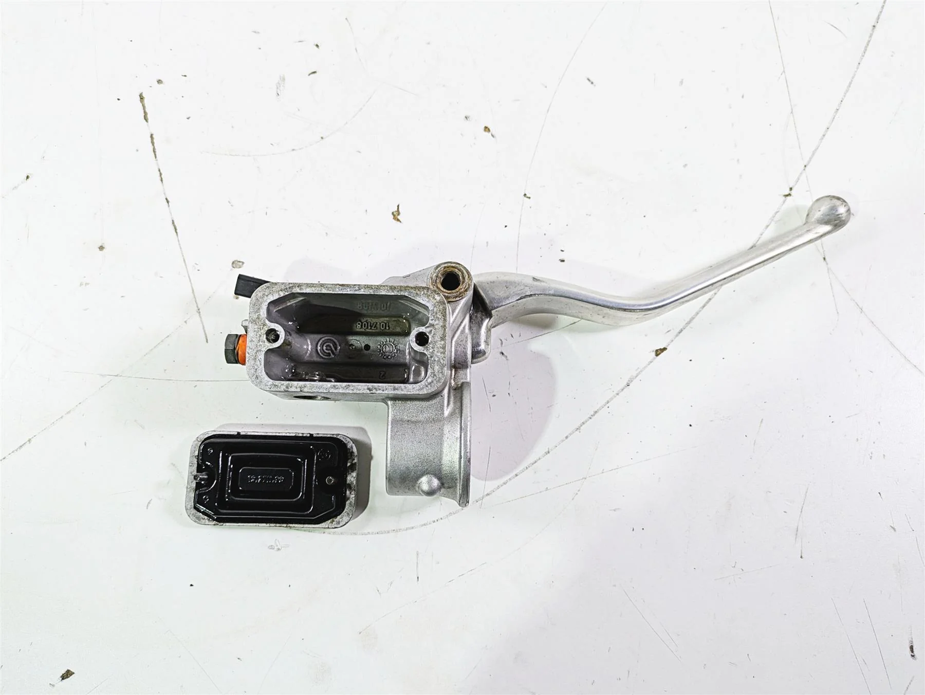 2004 Victory Kingpin Brembo Front Brake Master Cylinder 2010217 - Image 12