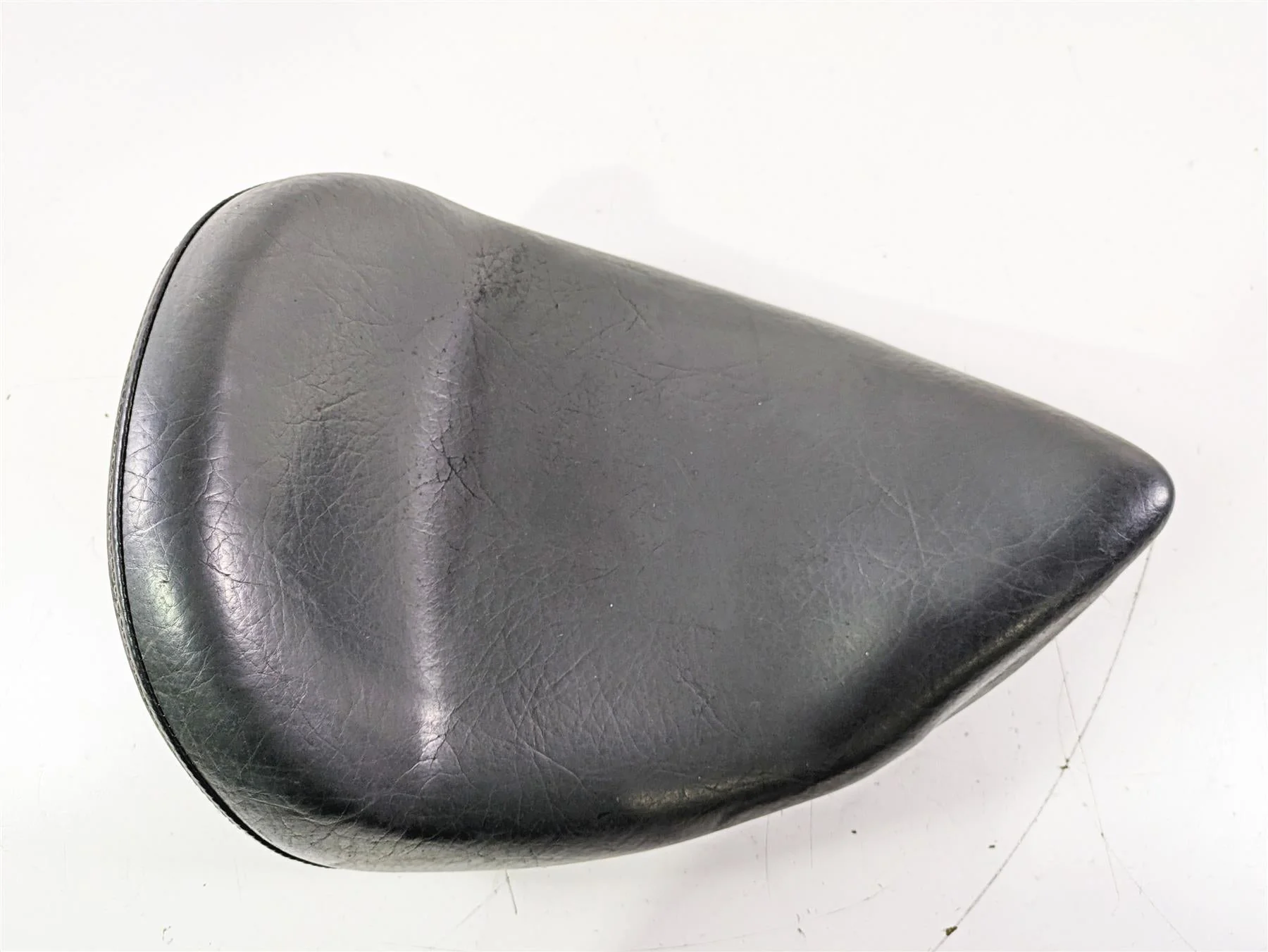 2004 Victory Kingpin Front Driver Rider Seat 2874599 2683237 - Image 5