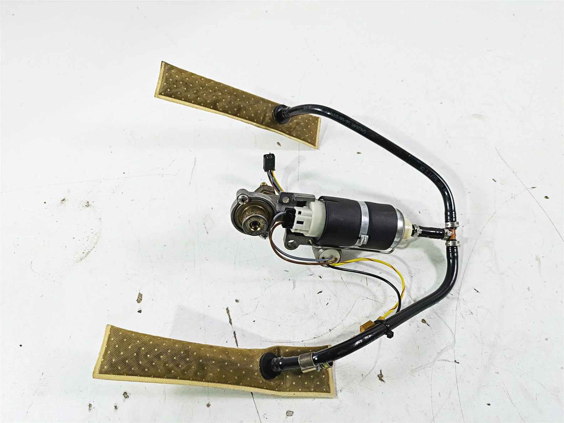 2004 Victory Kingpin Fuel Gas Petrol Pump - Tested 2520284 2520733 - Image 3