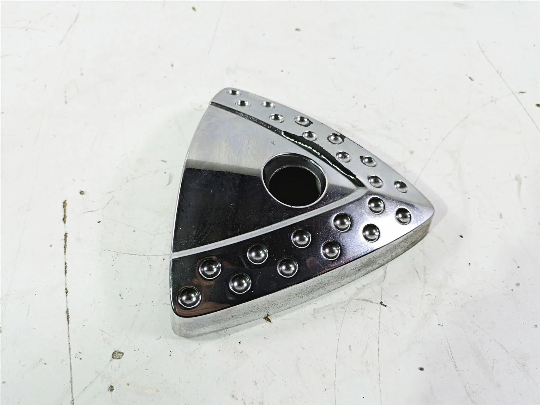 2004 Victory Kingpin Left Triangle Engine Ignition Side Cover 5245659 - Image 4