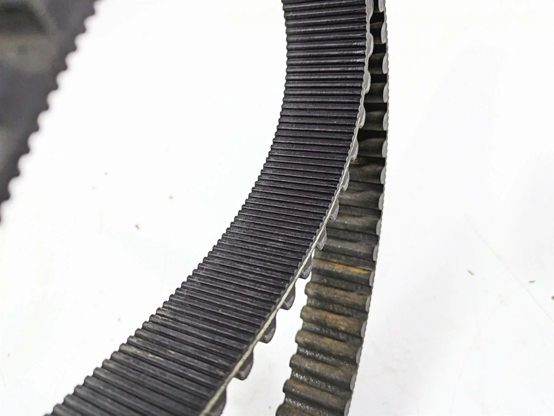 2004 Victory Kingpin Rear Main Drive Belt 3211088 - Image 11