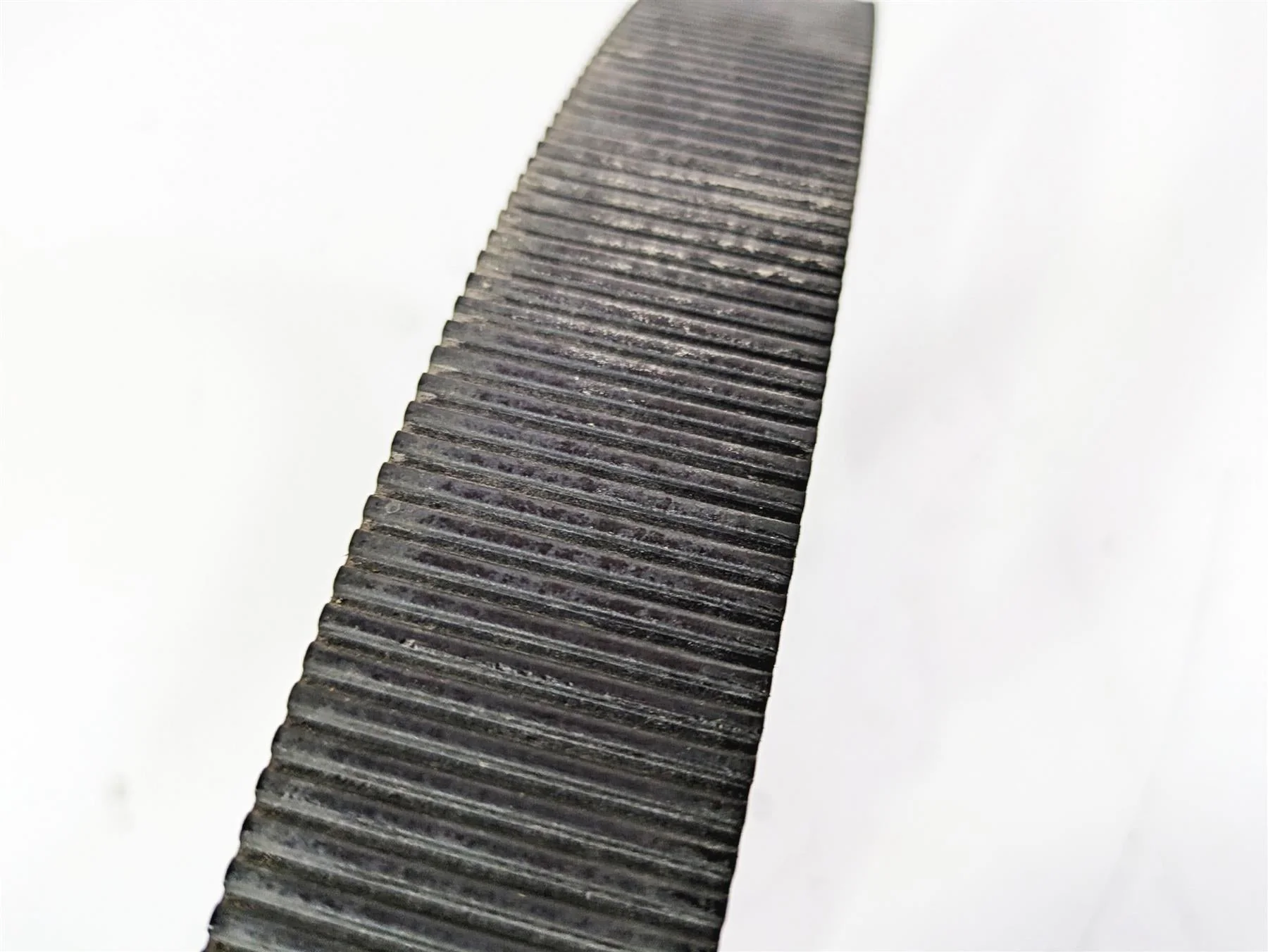2004 Victory Kingpin Rear Main Drive Belt 3211088 - Image 9