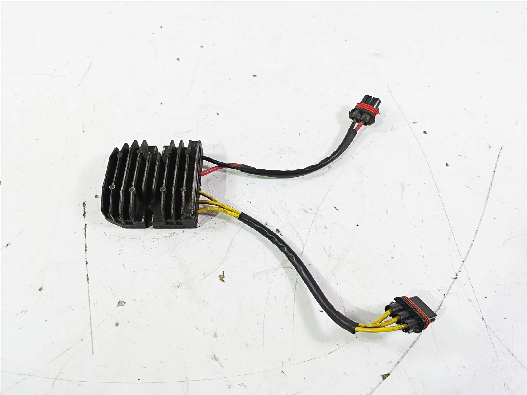 2004 Victory Kingpin Rectifier Voltage Regulator 2410337 - Image 2