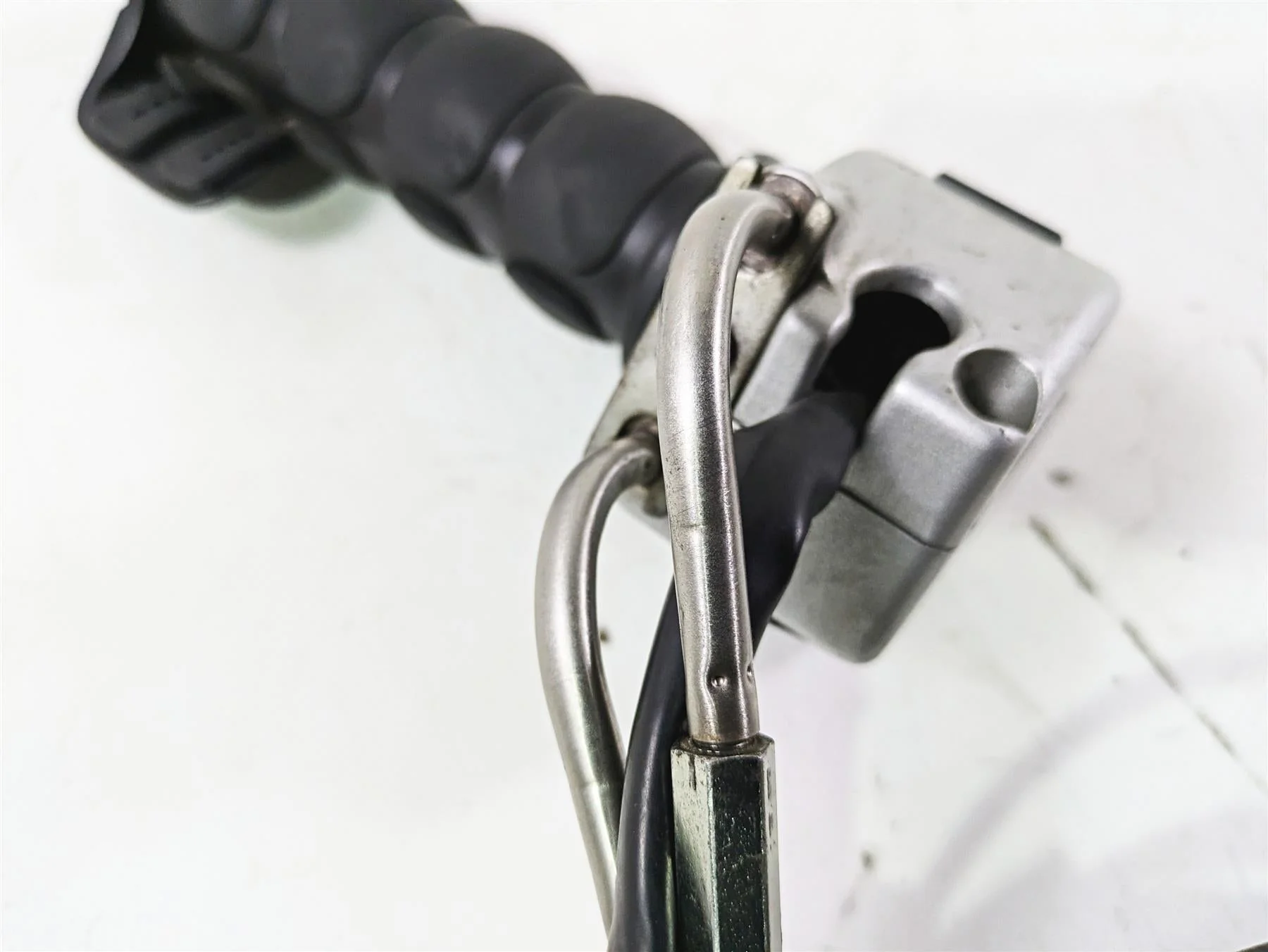 2004 Victory Kingpin Right Hand Control Switch + Throttle Cable & Grip 4010699 - Image 3