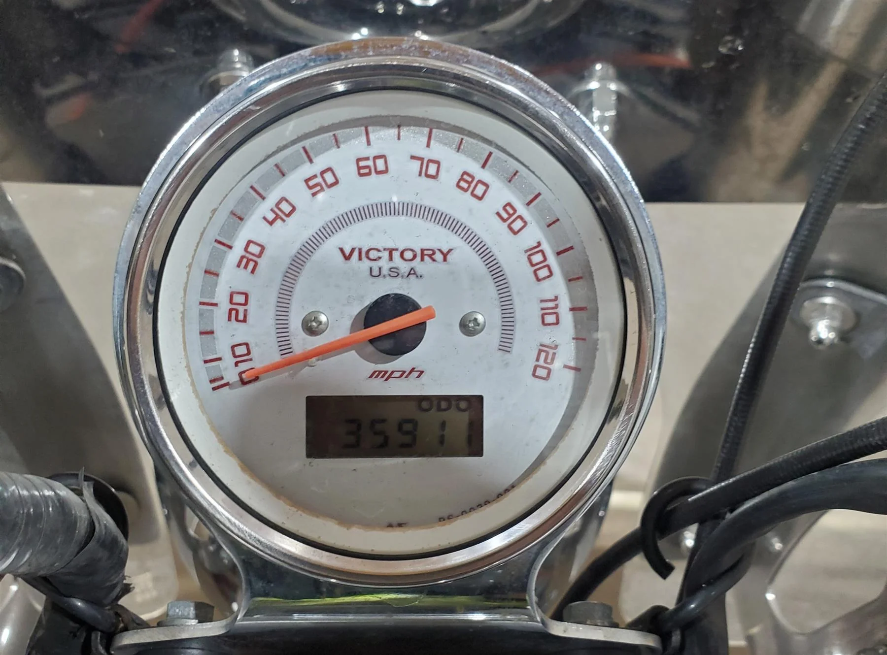 2004 Victory Kingpin Speedometer Gauge Instrument & Mount 35k 3280405 5246295 - Image 2