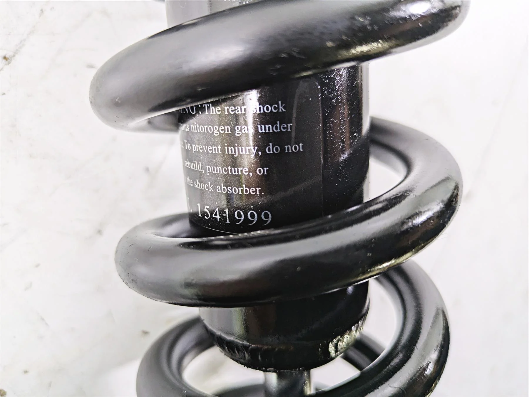 2004 Victory Kingpin Straight Rear Suspension Shock Damper Absorber 1541999 - Image 10