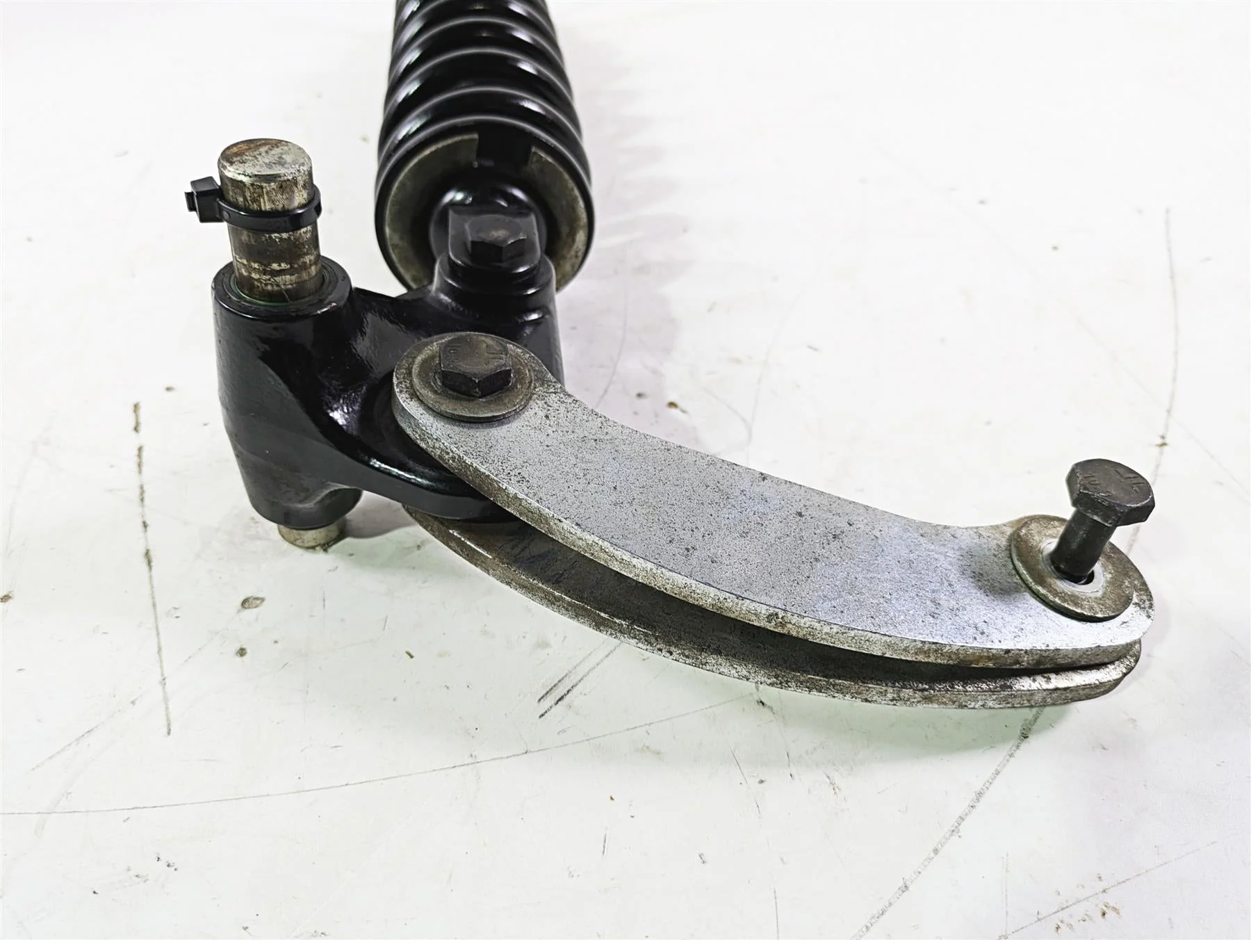 2004 Victory Kingpin Straight Rear Suspension Shock Damper Absorber 1541999 - Image 11