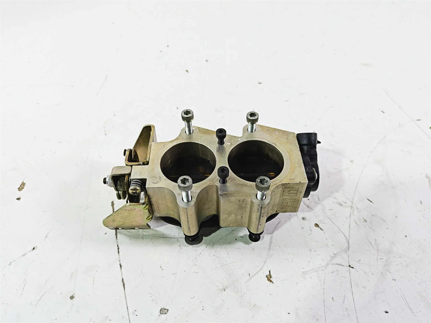 2004 Victory Kingpin Throttle Body Fuel Injection 1253363
