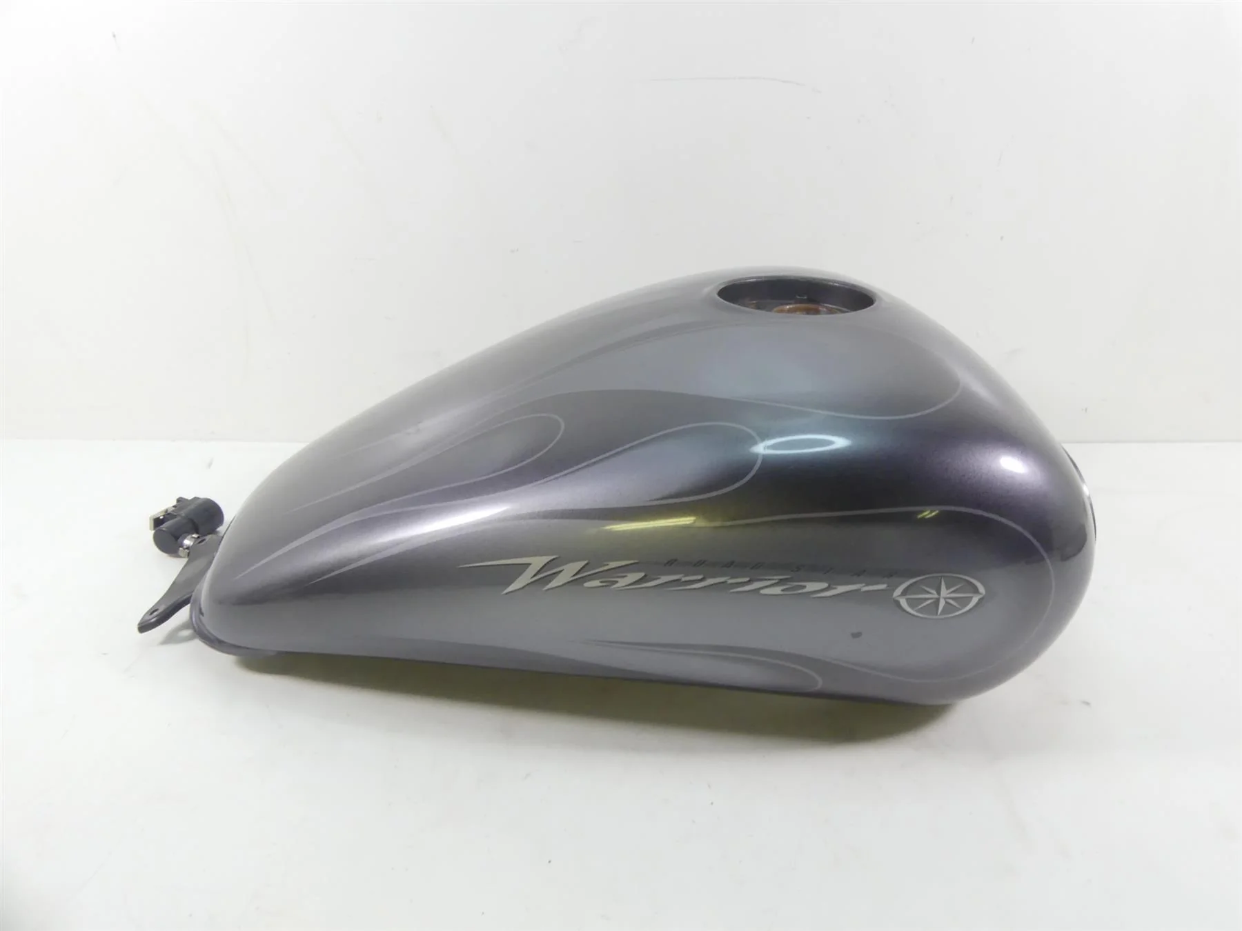 2004 Yamaha XV1700 Road Star Warrior Fuel Gas Petrol Tank -Read 5PX-Y2410-10-06