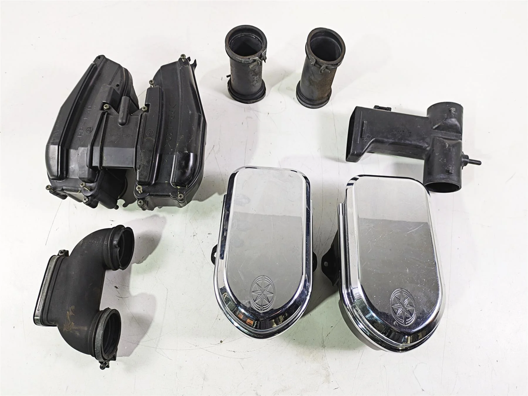 2004 Yamaha XVZ1300 Royal Star Air Box Cleaner Breather Set 4XY-1442A-00-00
