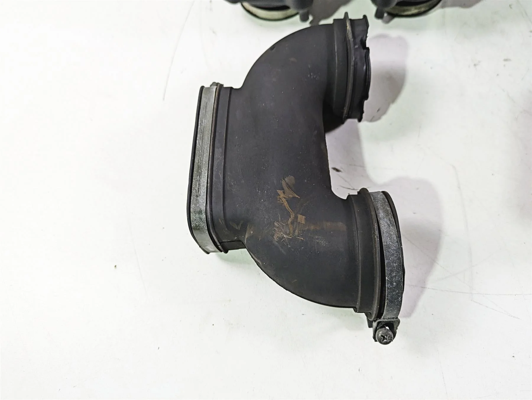 2004 Yamaha XVZ1300 Royal Star Air Box Cleaner Breather Set 4XY-1442A-00-00 - Image 5