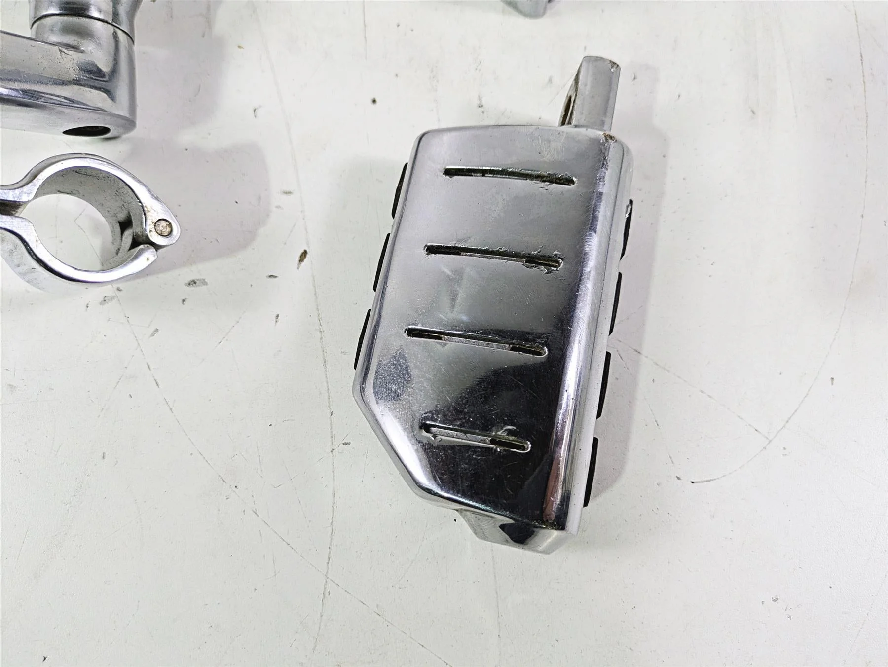 2004 Yamaha XVZ1300 Royal Star Chrome Highway Foot Peg Rest Set FOR PARTS - Image 9