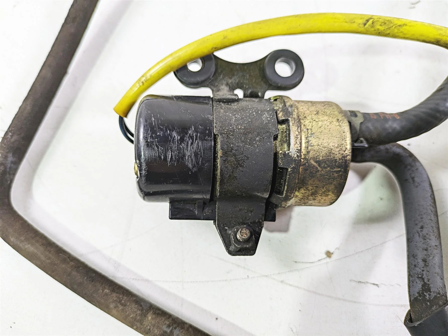 2004 Yamaha XVZ1300 Royal Star Fuel Gas Petrol Pump 4NK-13907-00-00 - Image 10
