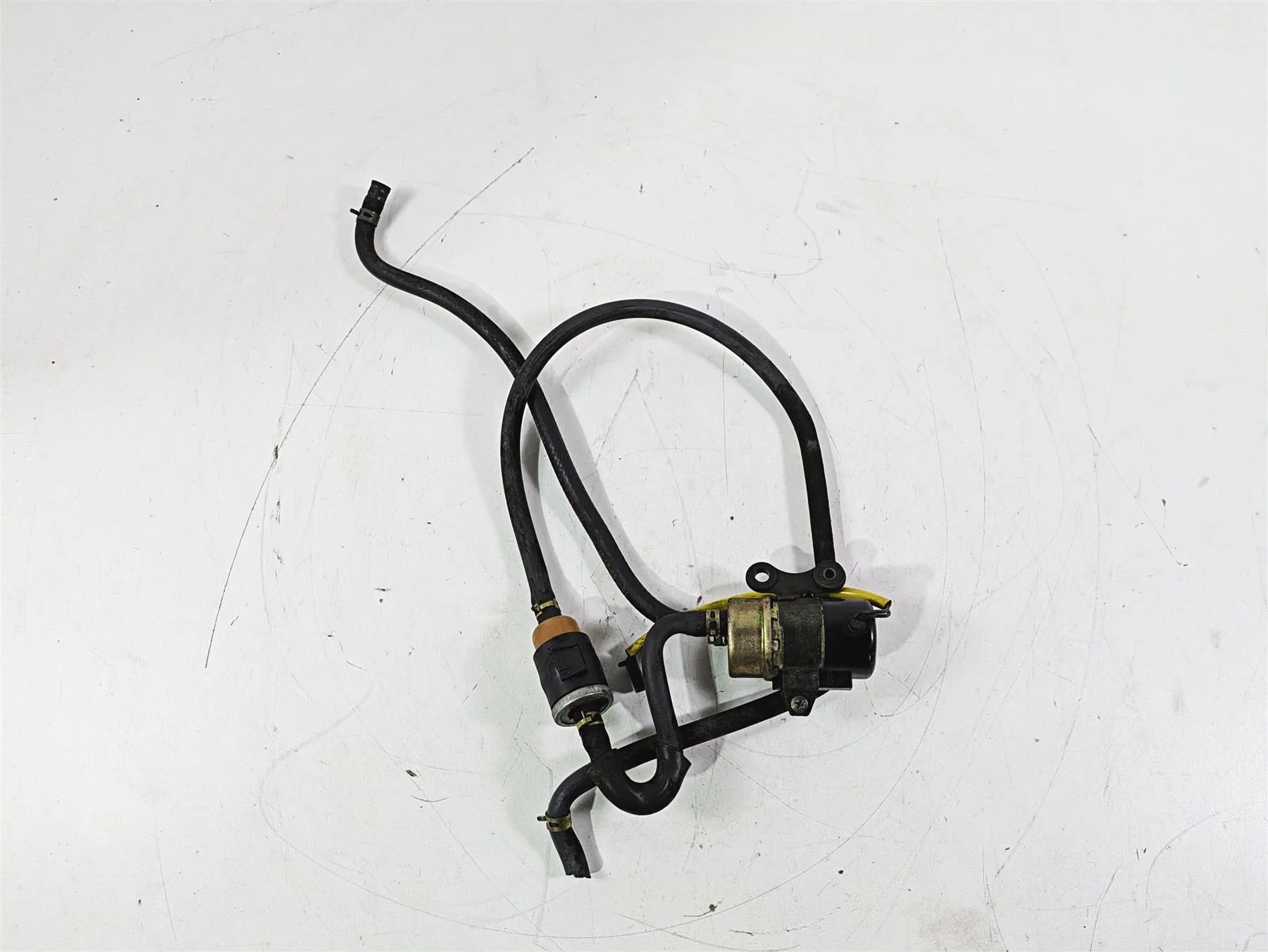 2004 Yamaha XVZ1300 Royal Star Fuel Gas Petrol Pump 4NK-13907-00-00 - Image 4