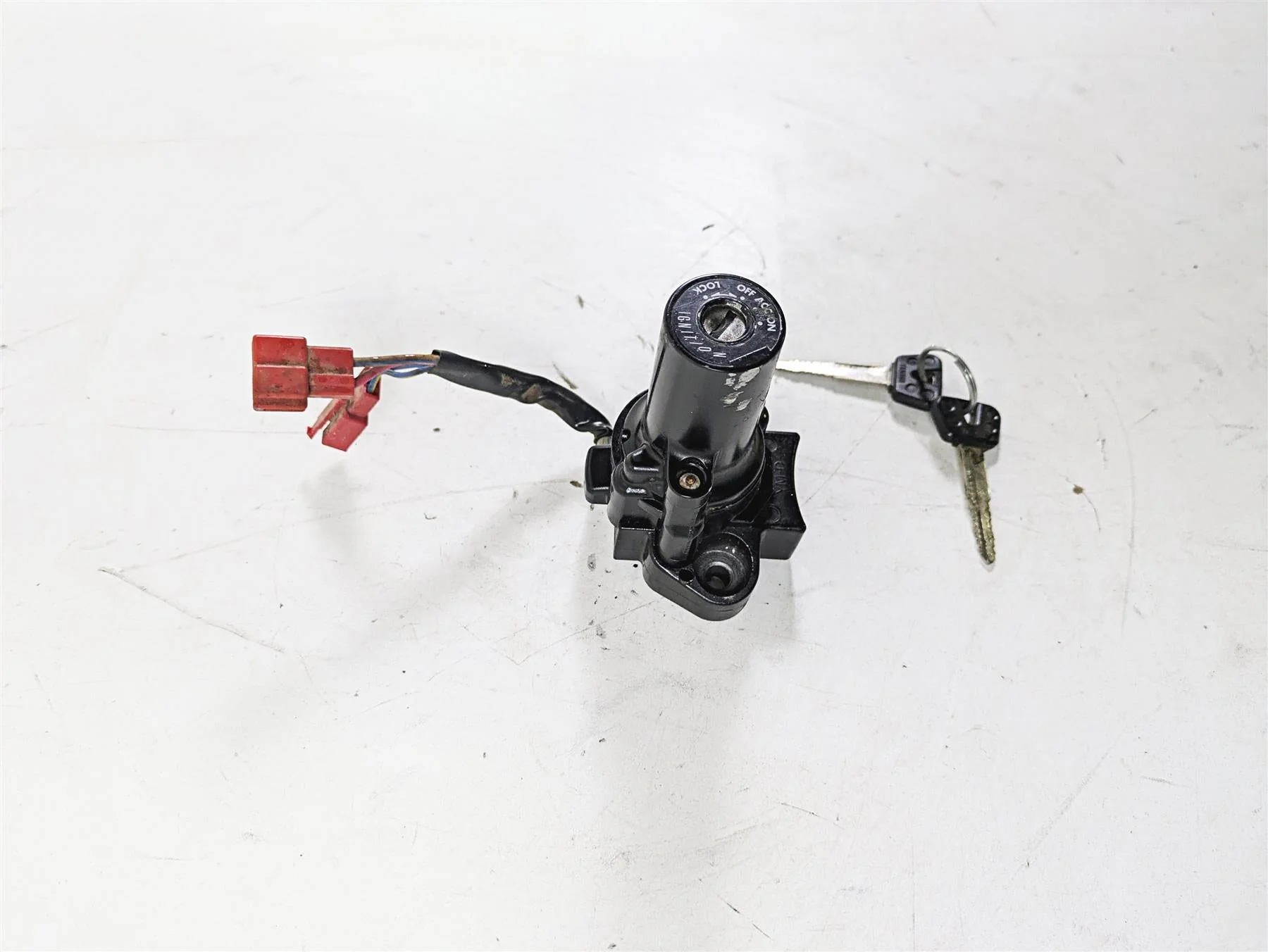 2004 Yamaha XVZ1300 Royal Star Ignition Switch Steering Lock Set 4XY-82501-01-00 - Image 2