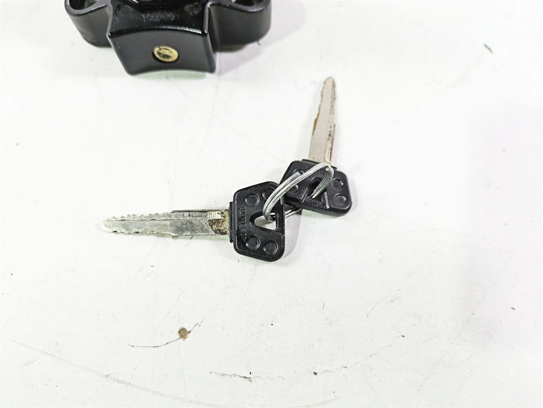 2004 Yamaha XVZ1300 Royal Star Ignition Switch Steering Lock Set 4XY-82501-01-00 - Image 5