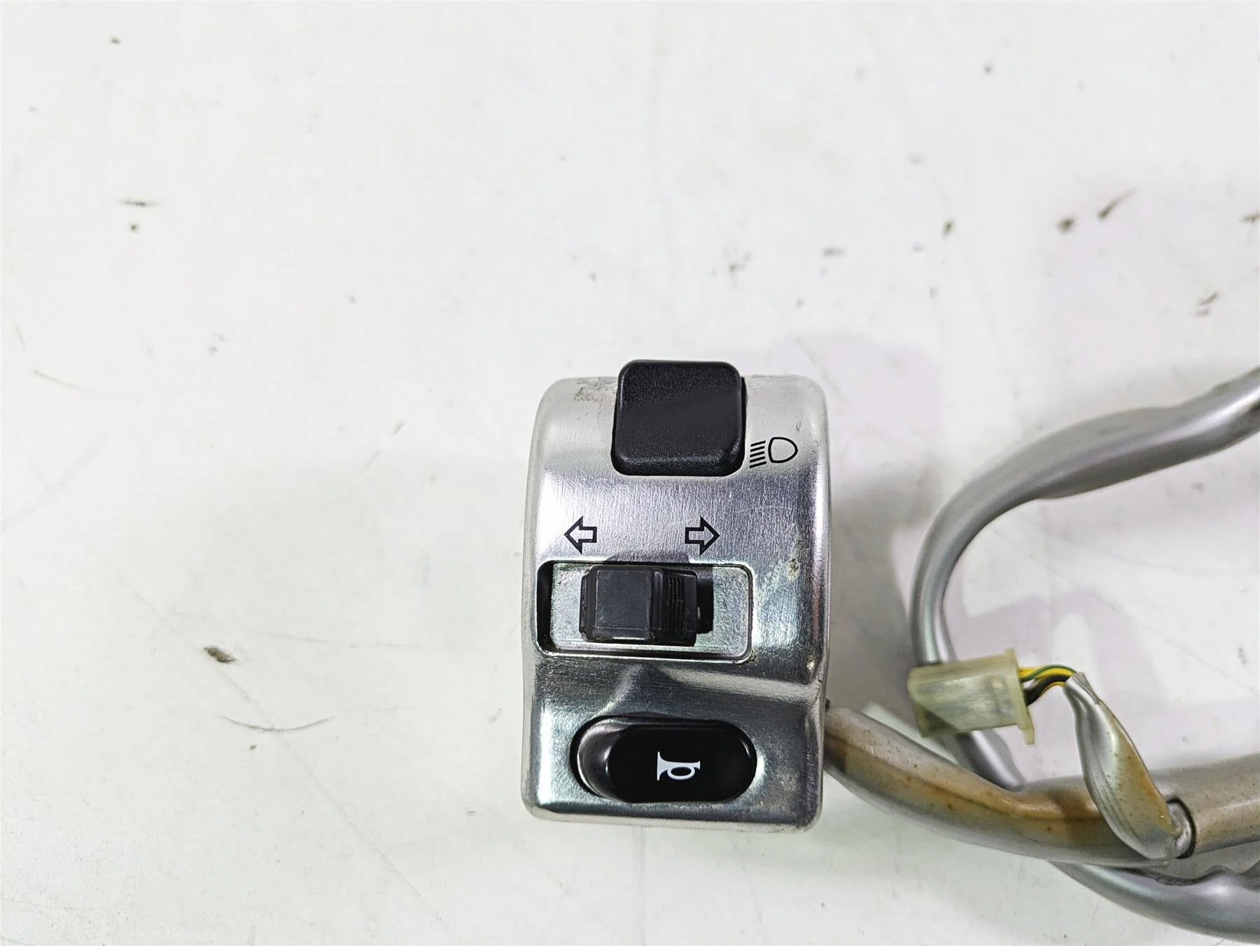 2004 Yamaha XVZ1300 Royal Star Left Hand Control Switch 4XY-83972-00-00 - Image 7