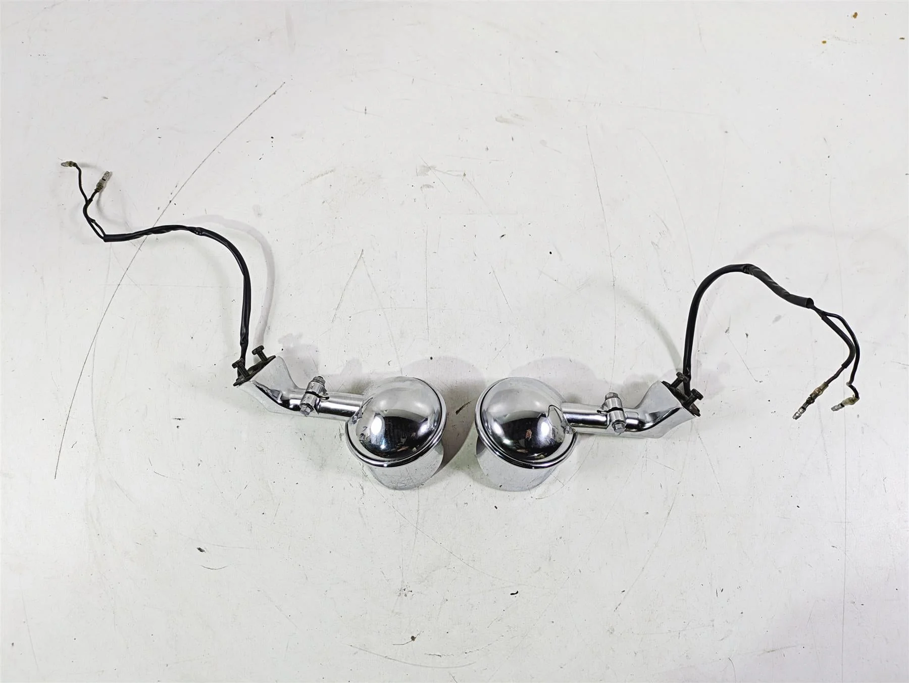 2004 Yamaha XVZ1300 Royal Star Rear Blinker Turn Signals & Mounts 42X-83330-K1-00 - Image 10