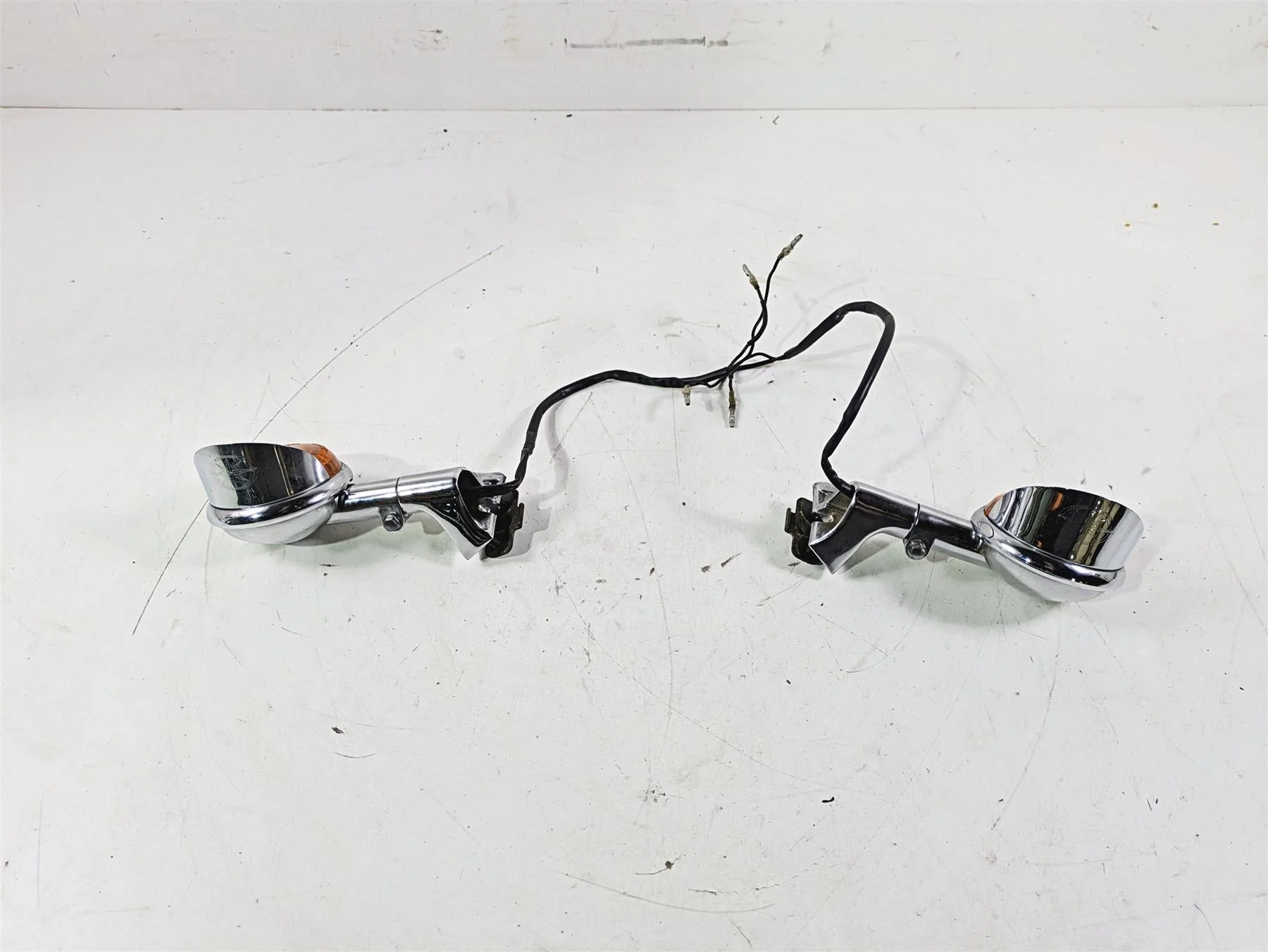 2004 Yamaha XVZ1300 Royal Star Rear Blinker Turn Signals & Mounts 42X-83330-K1-00 - Image 3