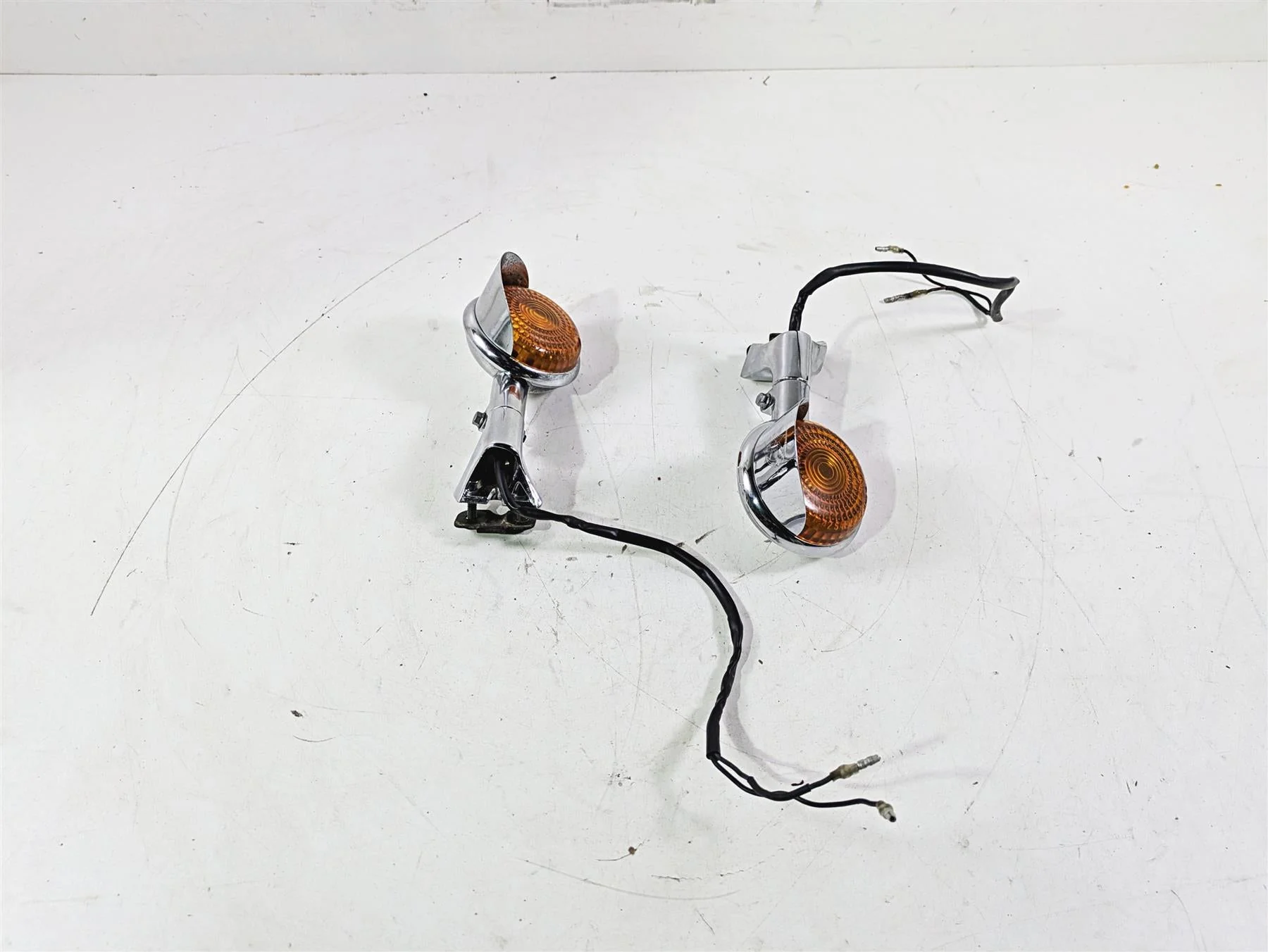 2004 Yamaha XVZ1300 Royal Star Rear Blinker Turn Signals & Mounts 42X-83330-K1-00 - Image 4