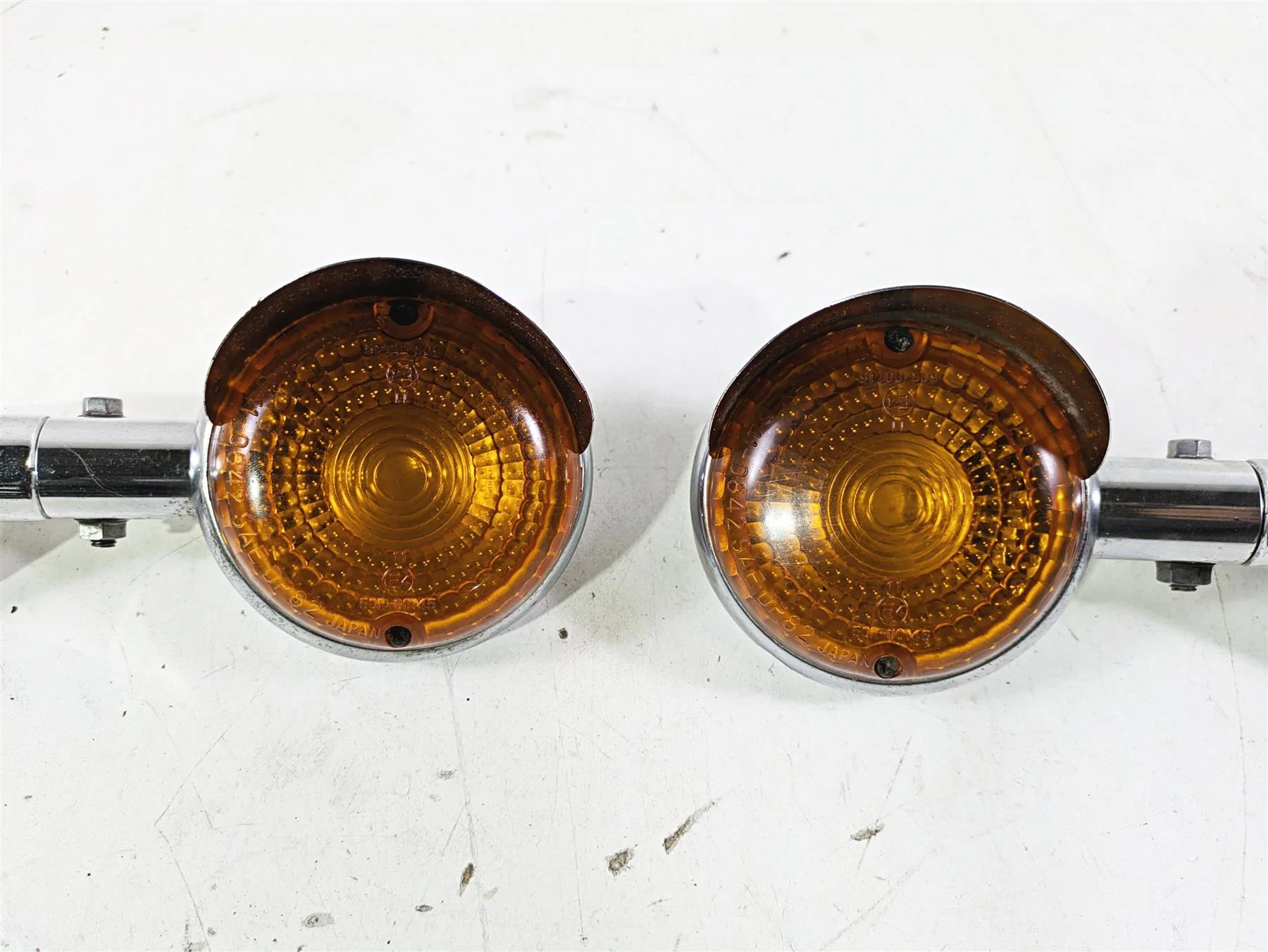 2004 Yamaha XVZ1300 Royal Star Rear Blinker Turn Signals & Mounts 42X-83330-K1-00 - Image 5