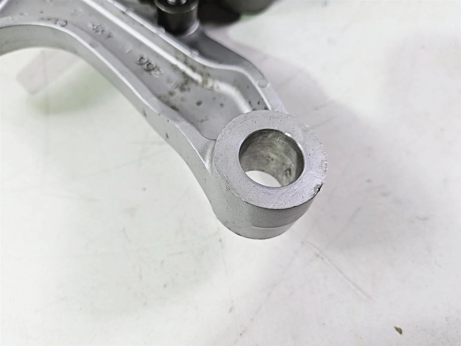 2004 Yamaha XVZ1300 Royal Star Rear Brake Caliper & Bracket  4NK-2580W-01-00 - Image 11