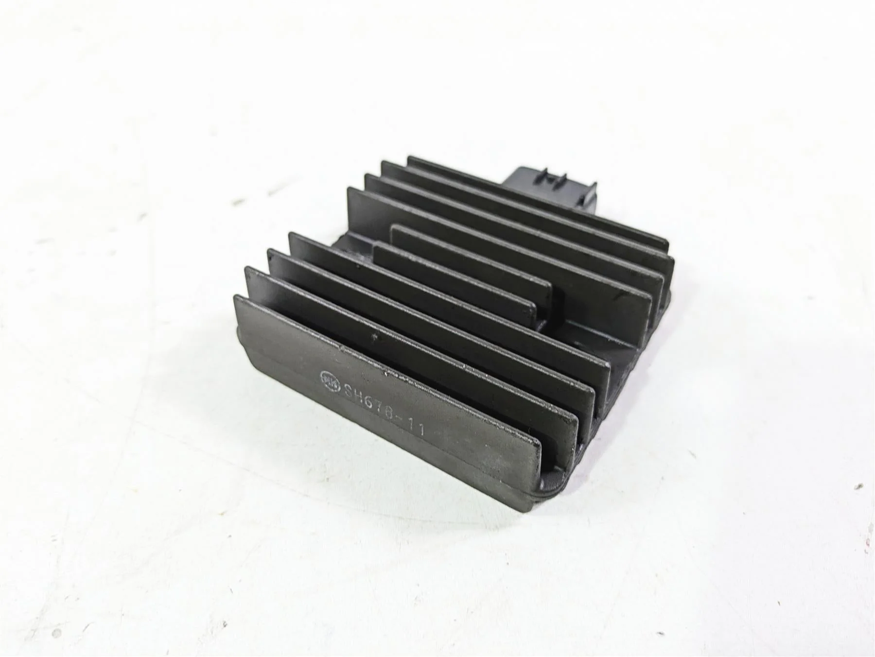 2004 Yamaha XVZ1300 Royal Star Rectifier Voltage Regulator 4XY-81960-00-00 SH678-11 - Image 10