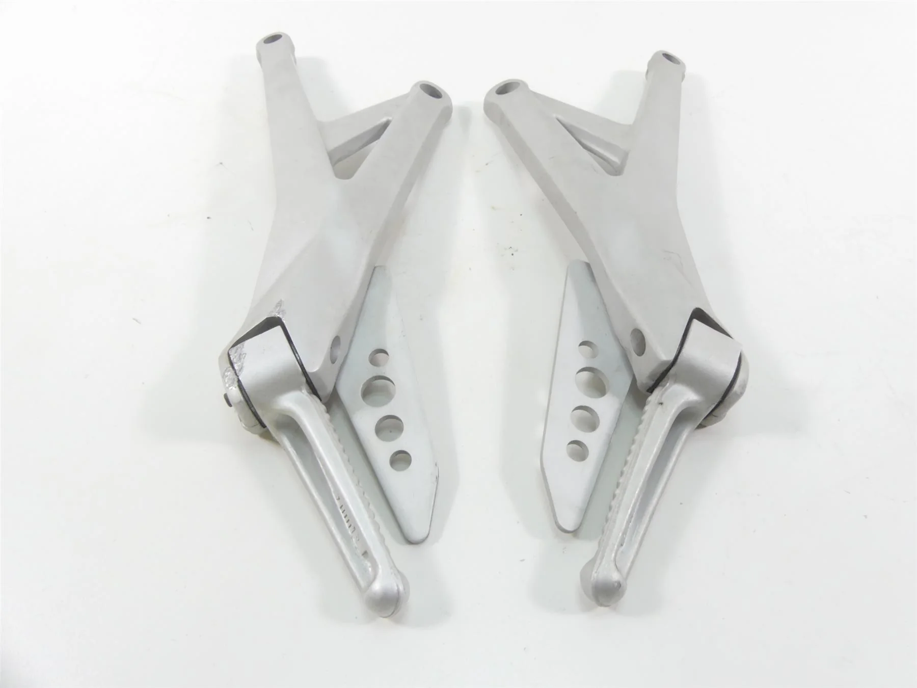 2005 Ducati Multistrada 1000S Rear Passenger Foot Peg Footpeg Set 82410801A