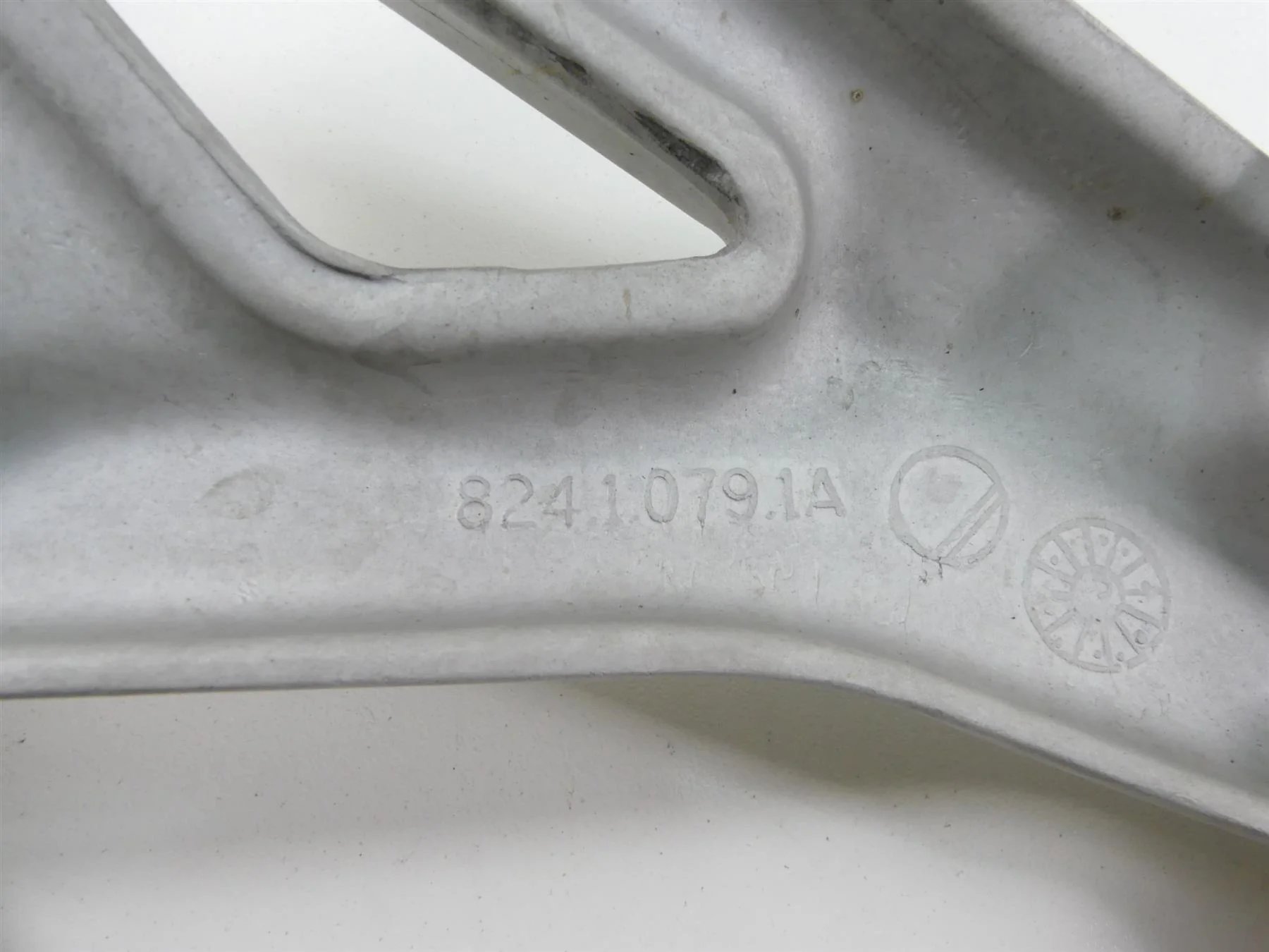 2005 Ducati Multistrada 1000S Rear Passenger Foot Peg Footpeg Set 82410801A - Image 11