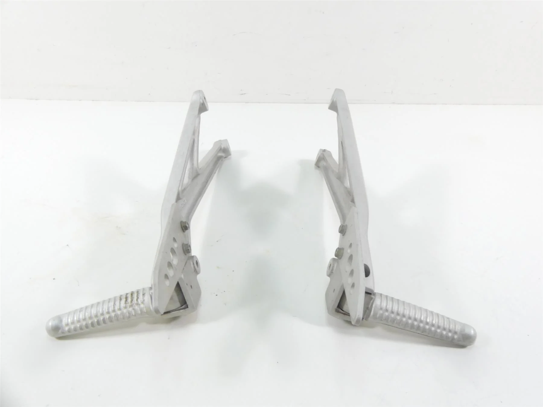 2005 Ducati Multistrada 1000S Rear Passenger Foot Peg Footpeg Set 82410801A - Image 3