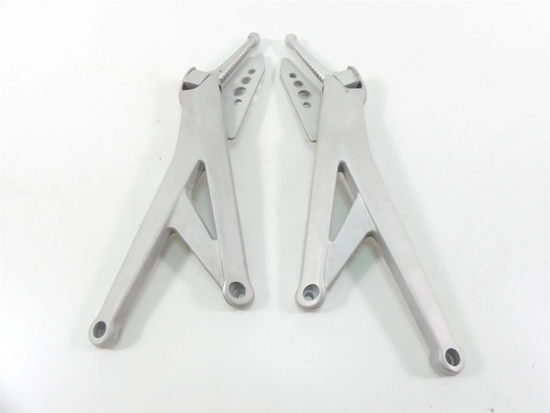 2005 Ducati Multistrada 1000S Rear Passenger Foot Peg Footpeg Set 82410801A - Image 6