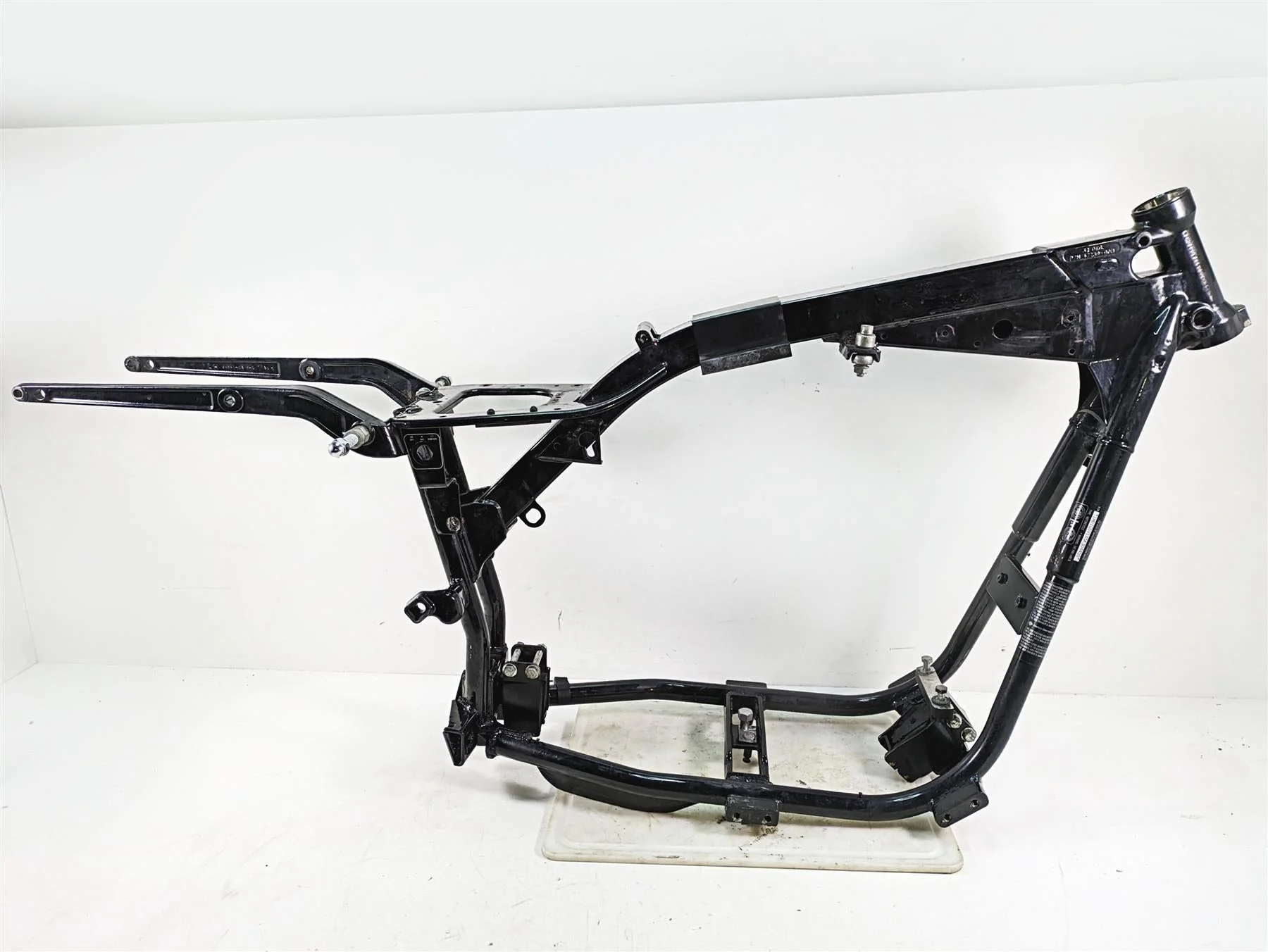 2005 Harley Dyna FXDL Low Rider Straight Main Frame Chassis With Clear Texas Title - 32 Dgr 47427-04BHP