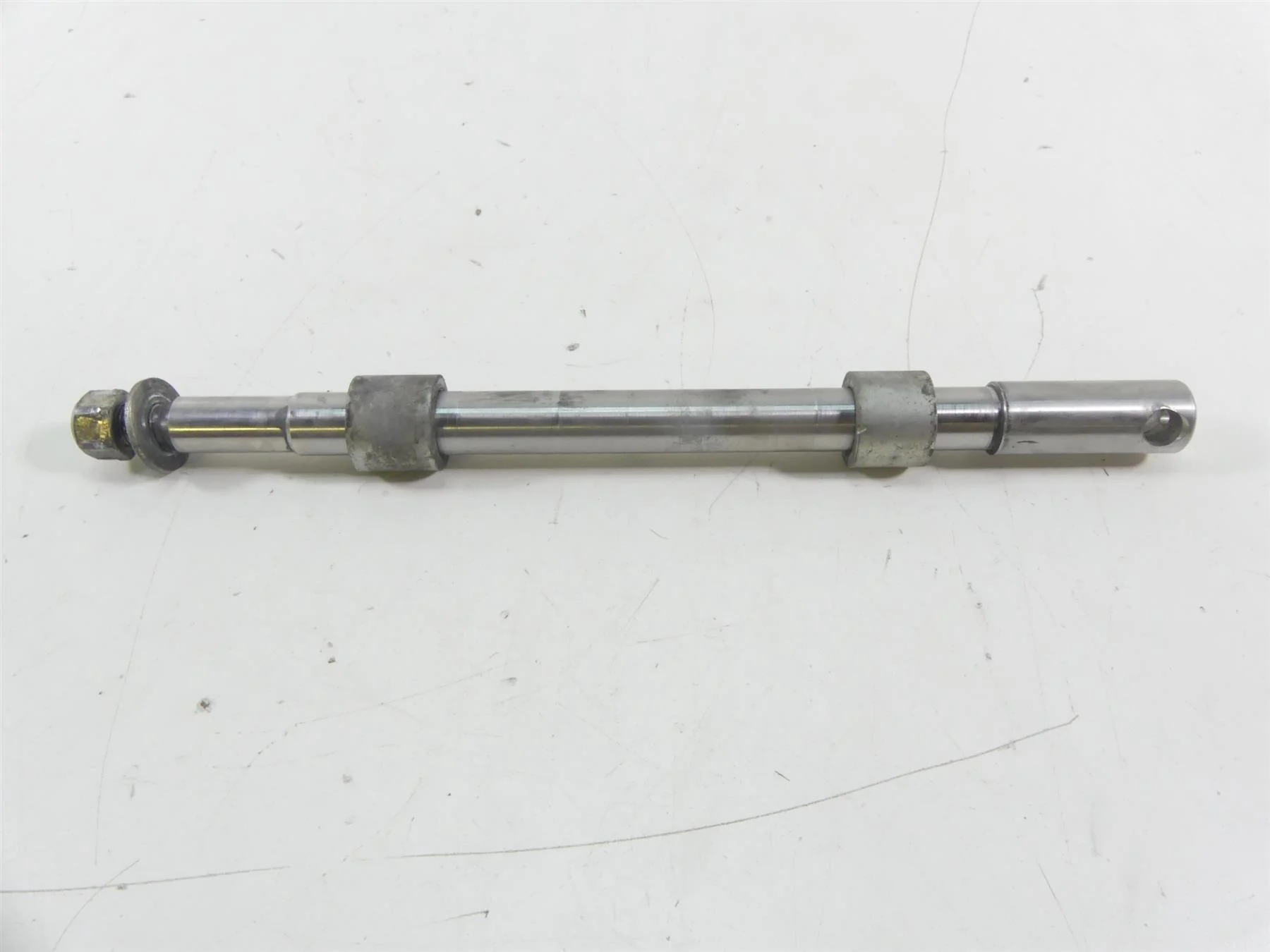 2005 Harley FXDWGI Dyna Wide Glide Front Axle Wheel Spindle 3/4" 43346-83B