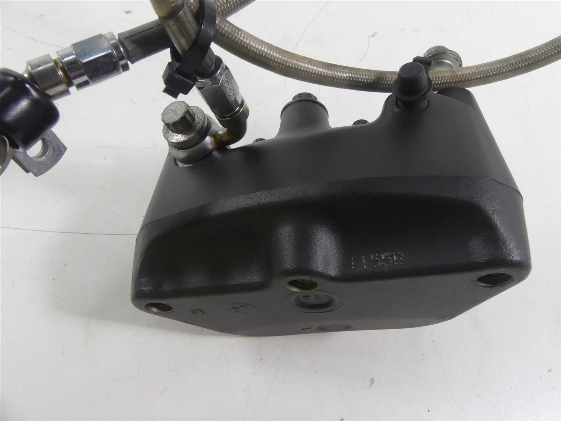 2005 Harley FXDWGI Dyna Wide Glide Front Brake Caliper + Line 44046-00D - Image 4